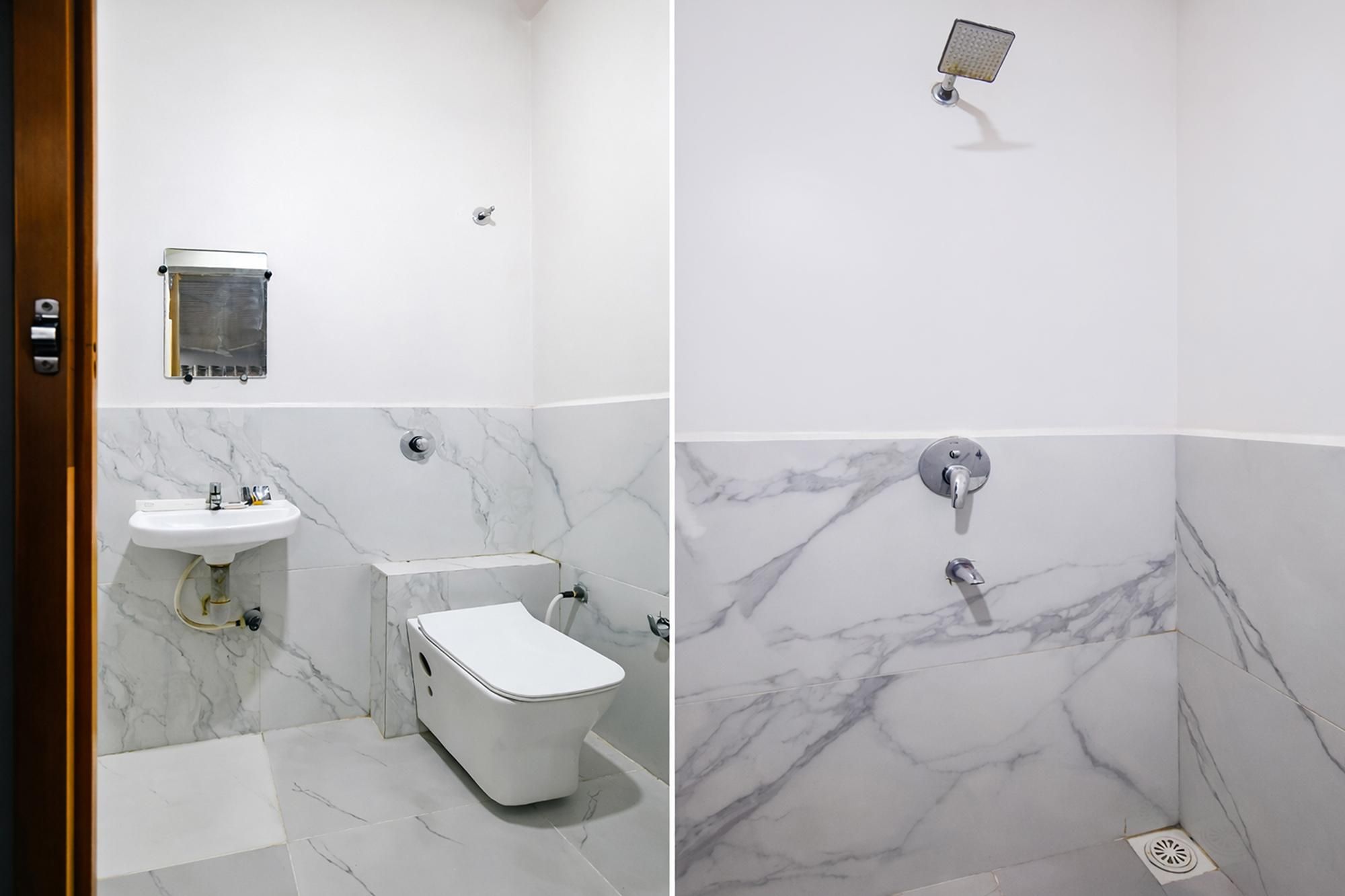 Via Kanha Palace Deluxe Room 6