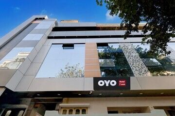 Hotel O 7 Seas