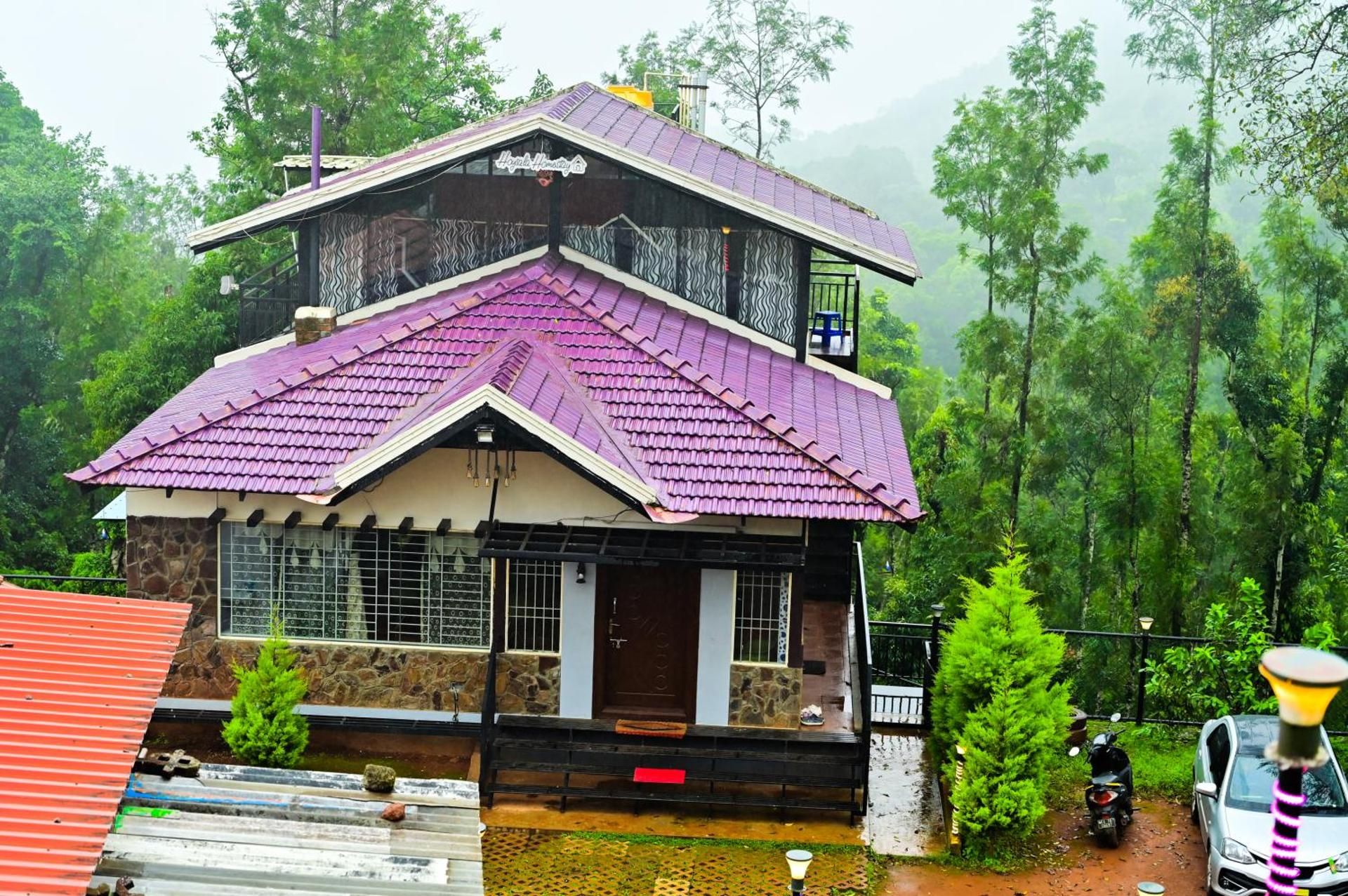 Townhouse Hoysala Homestay