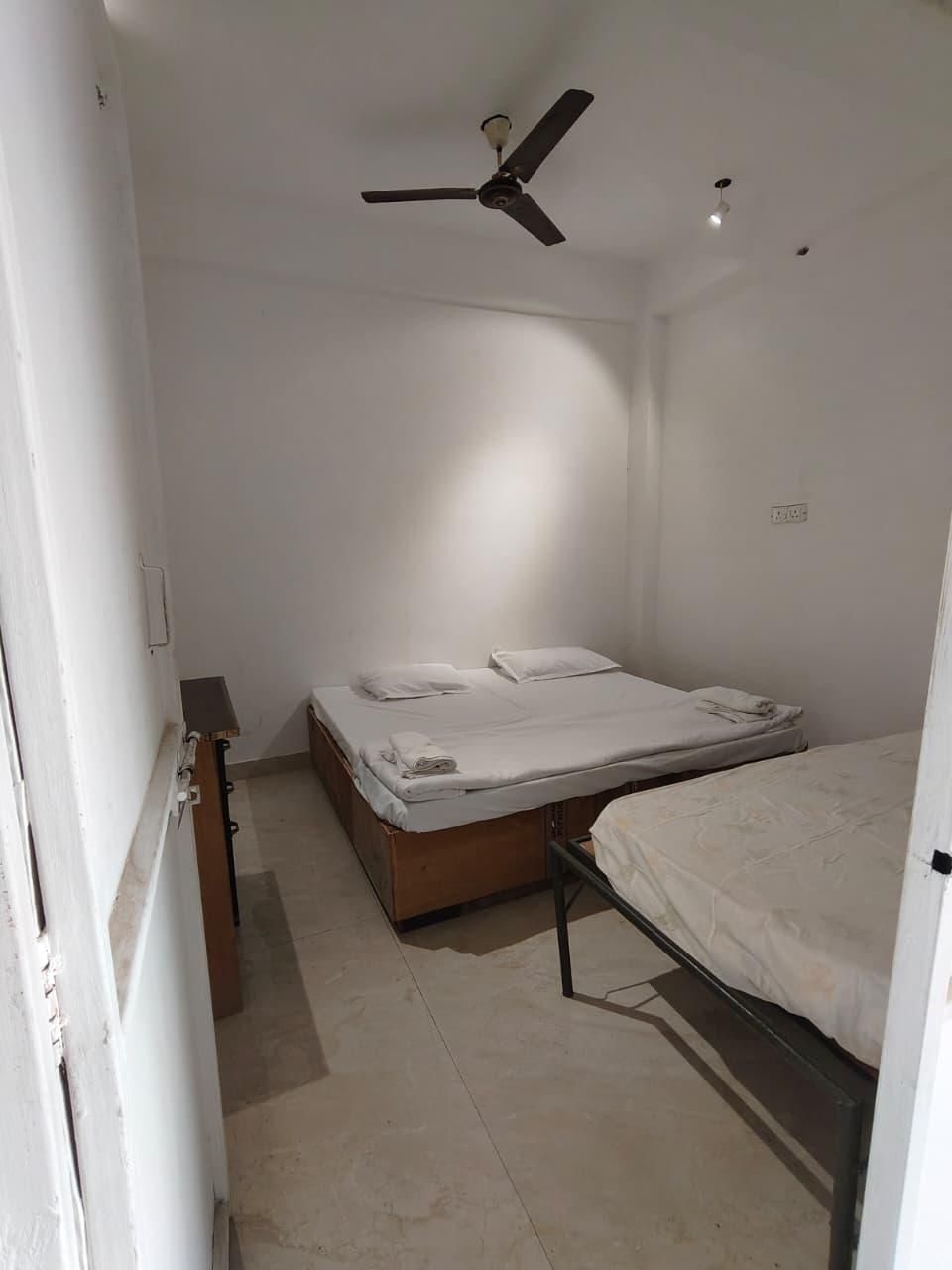 Luxury Sangam Homestay  Budget Double Room Non-AC