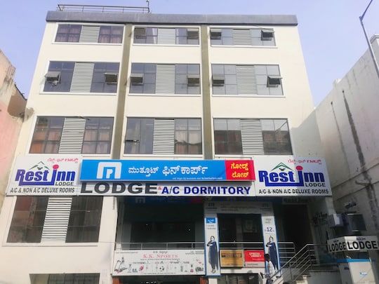 Rest Inn Guest House