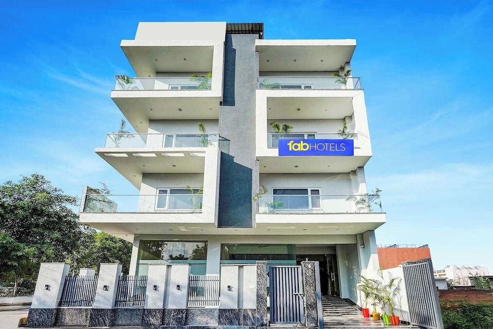 Fabhotel The Glampoint