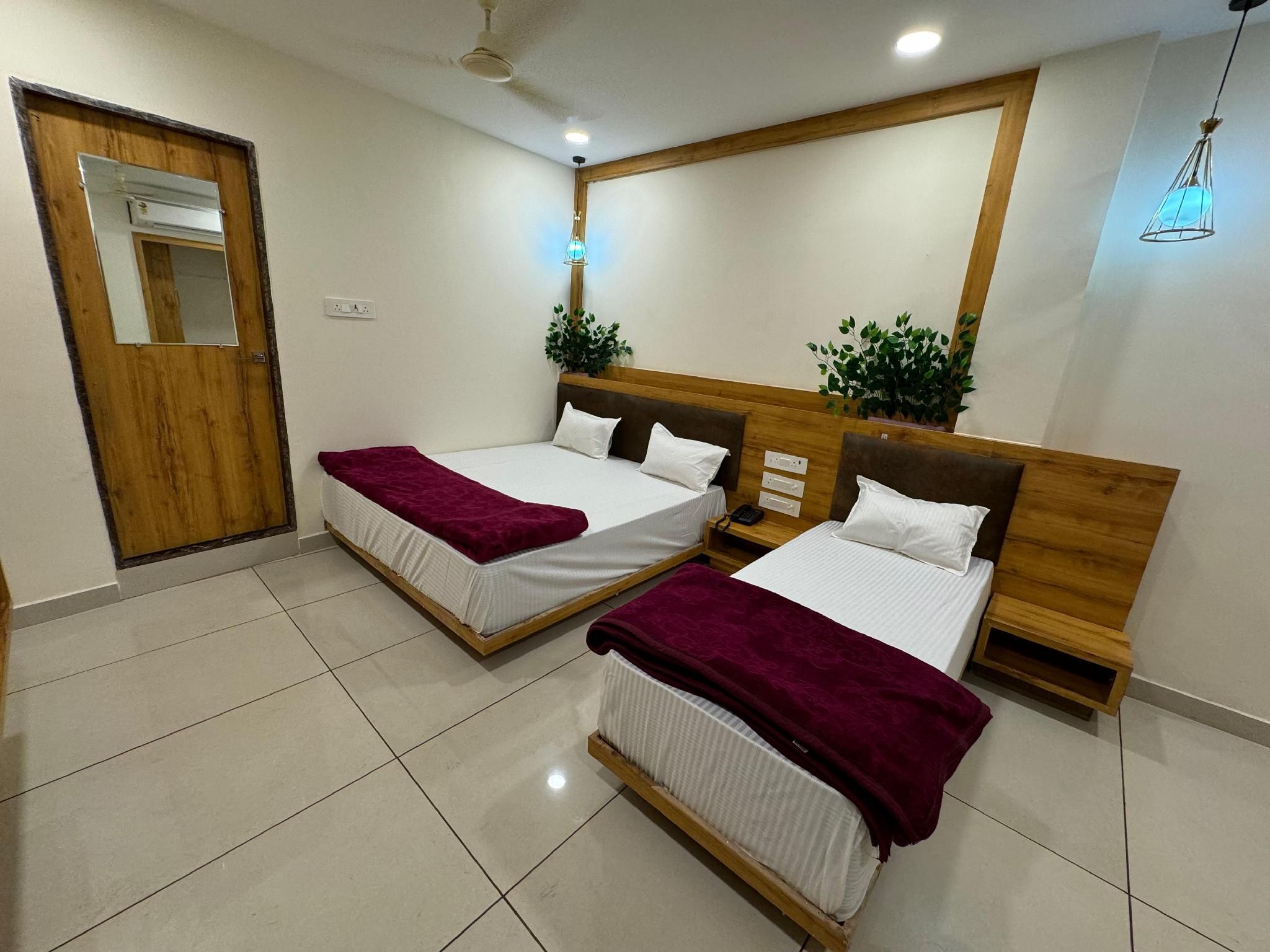 Hotel My Budget Royal Room 2