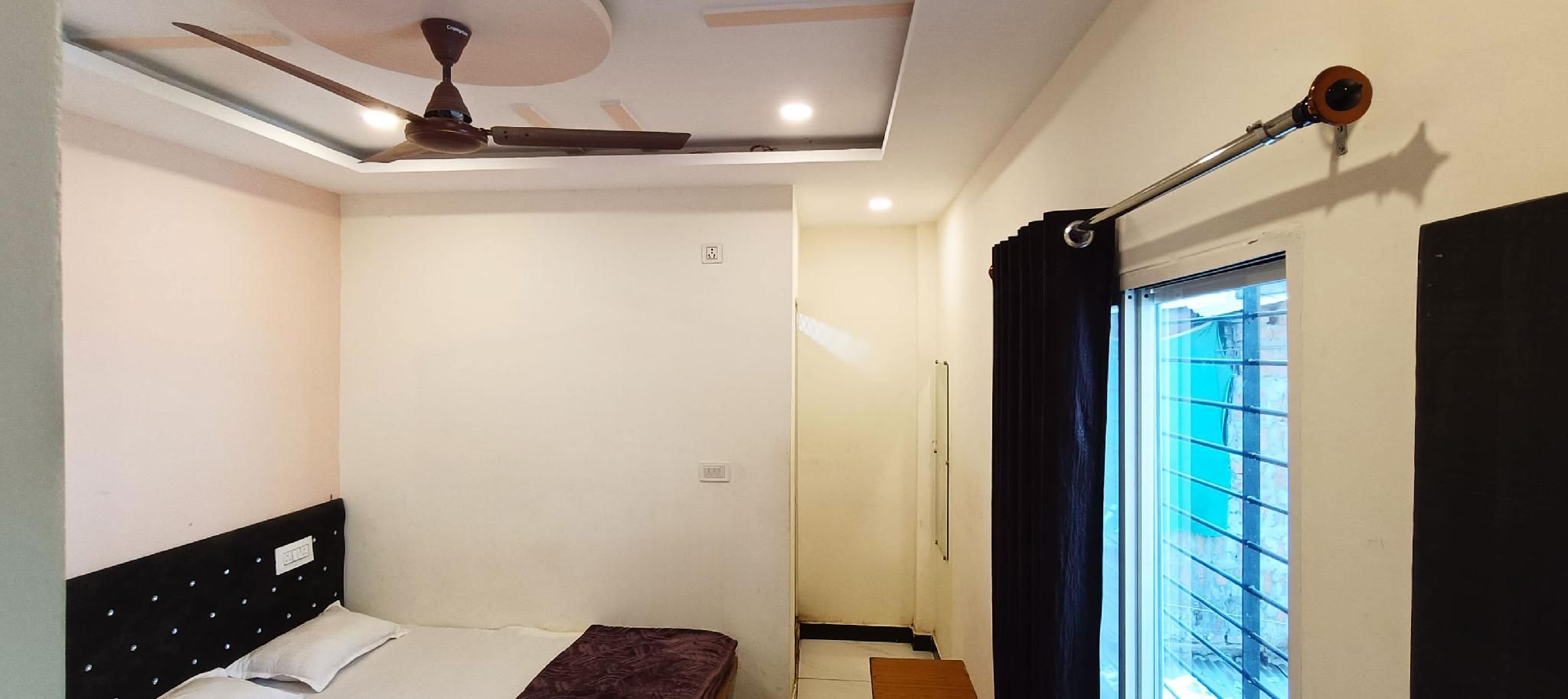 Hotel Mahakal Naman Palace Triple Deluxe 3