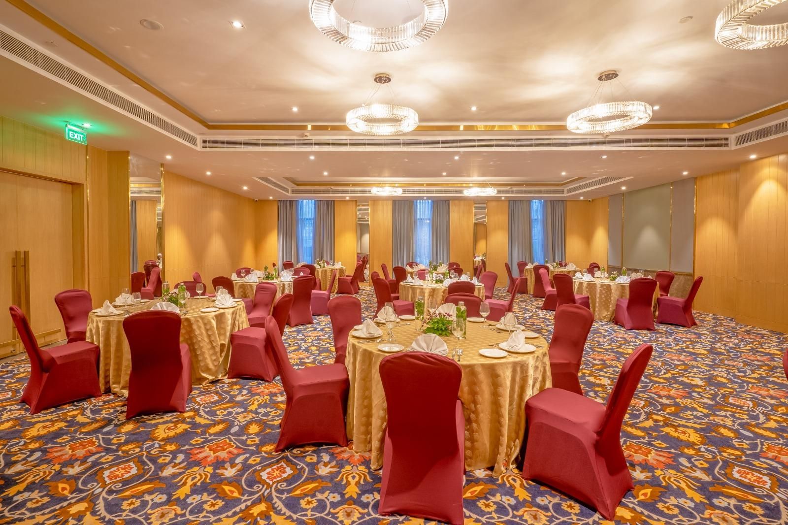 Banquet hall