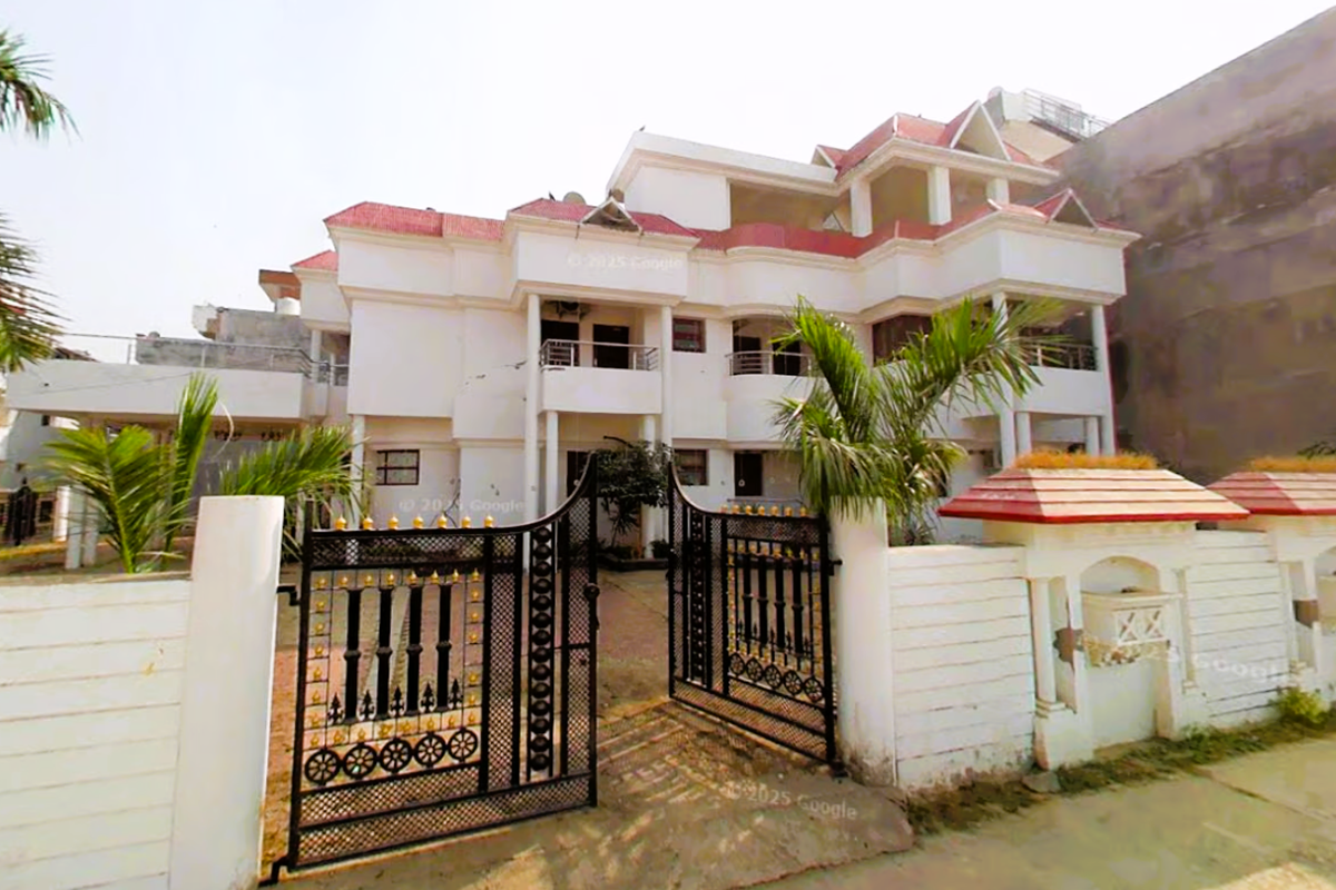 Nandi House Inn Jhusi