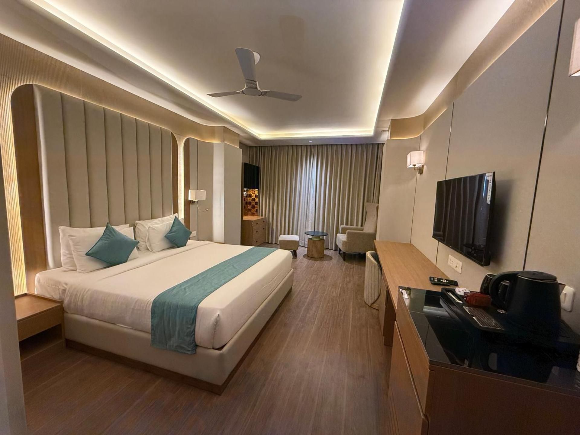 Lalit hotel