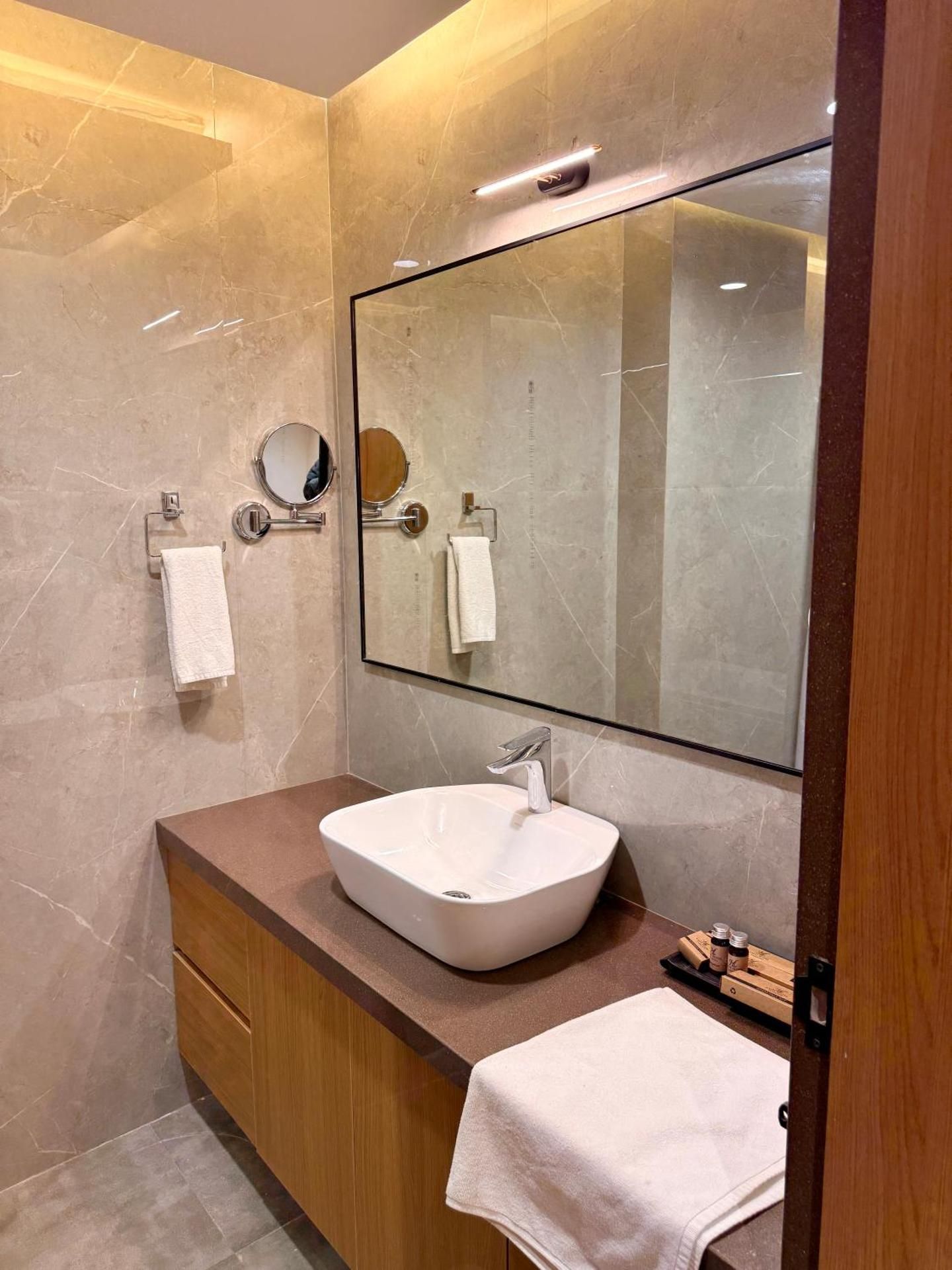 Lalit hotel