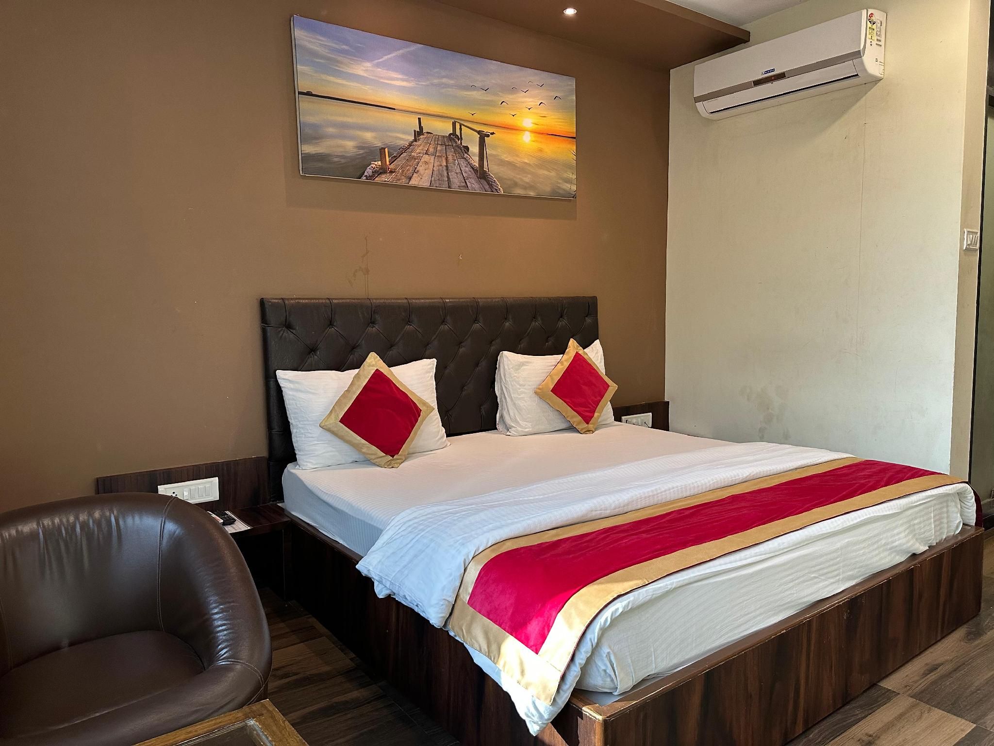 Farm Regency Executive Room 2