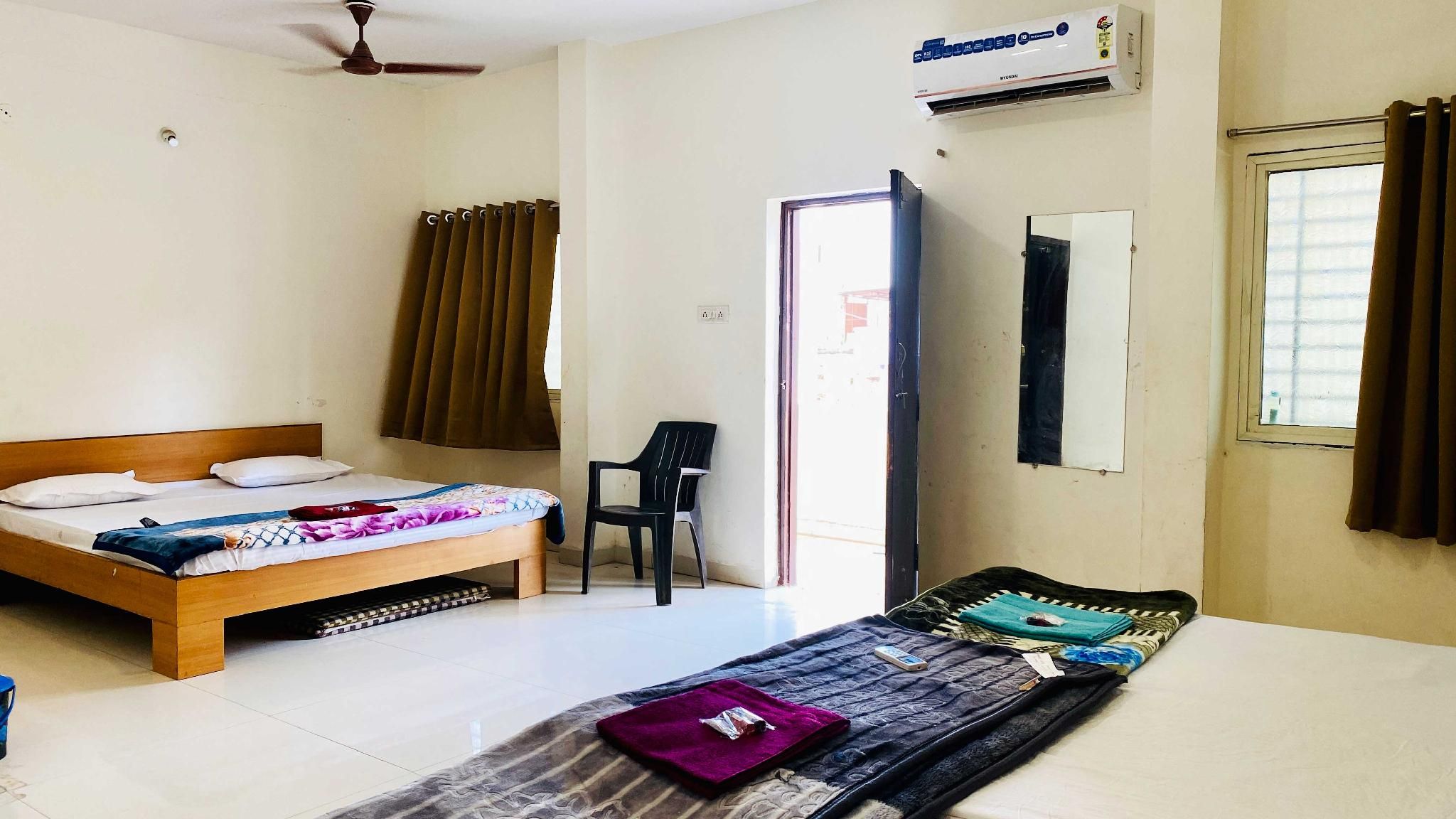 Bhavsar Residency and Garden Family Room 6 Pax 3