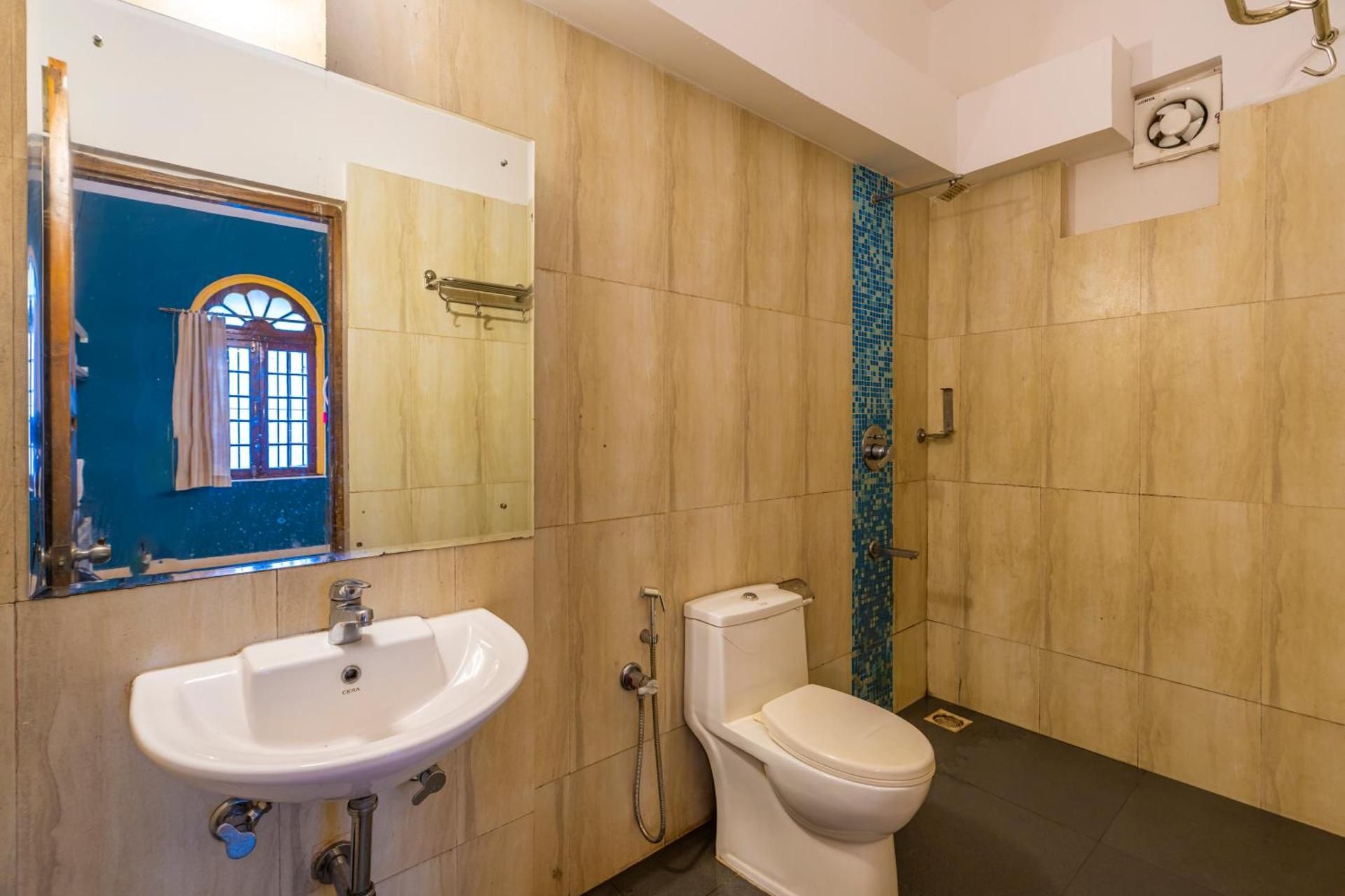 Bed in 6 Bed Mixed Dormitory