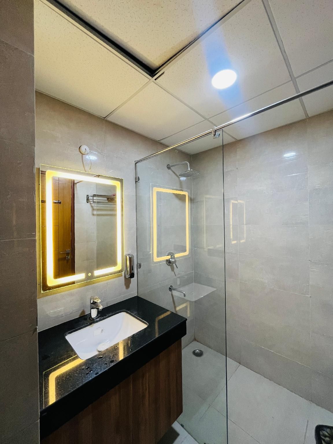 Moonpath Stays 1 Bedroom Deluxe 3