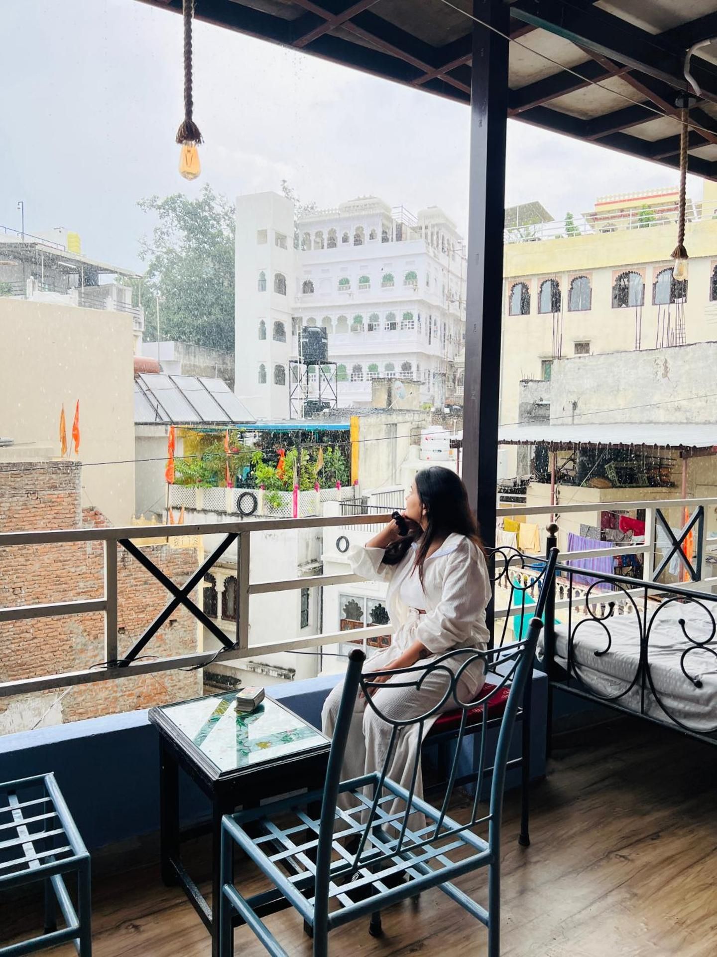 Shared lounge/TV area