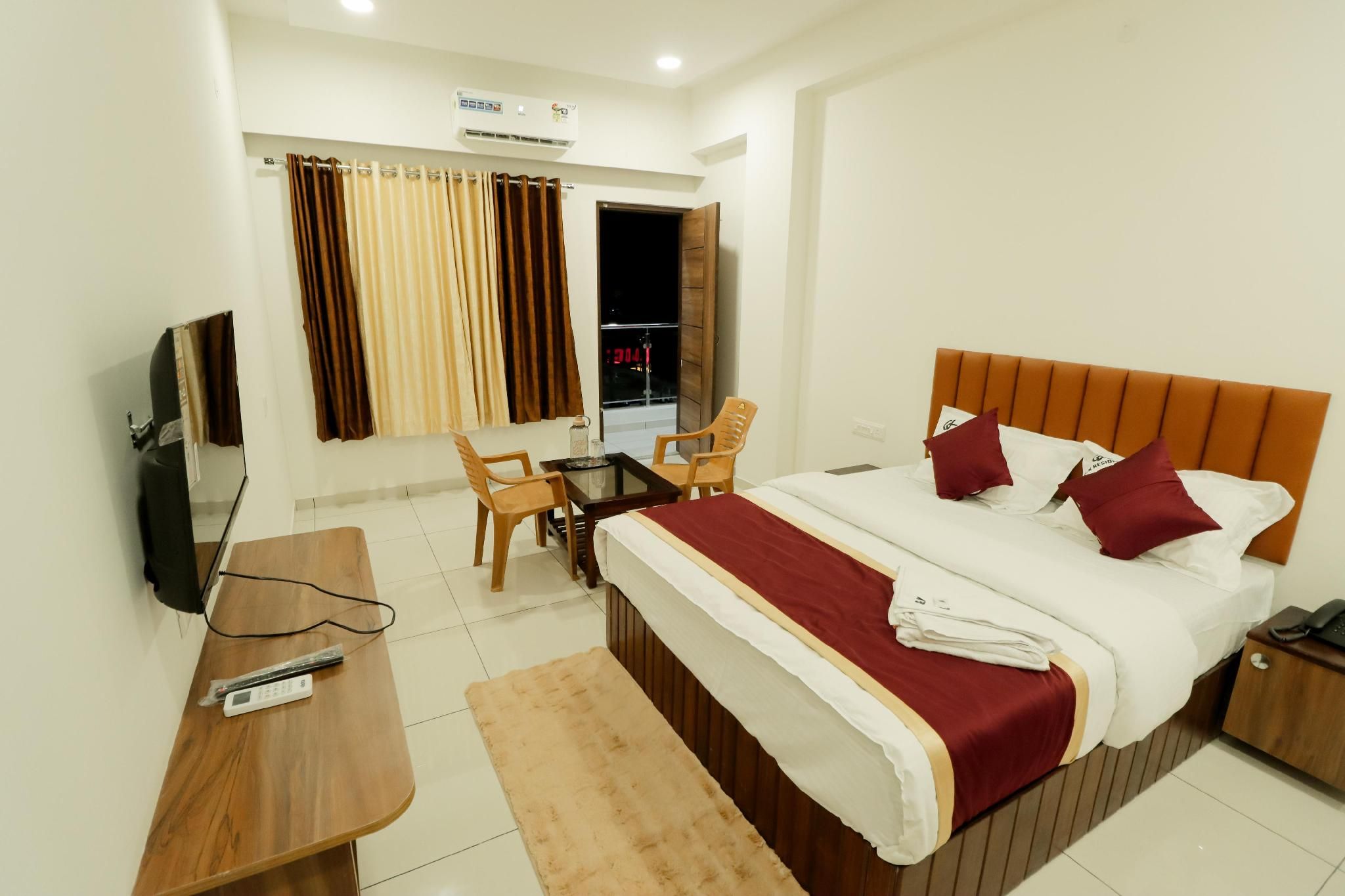 GK RESIDENCY Deluxe 2