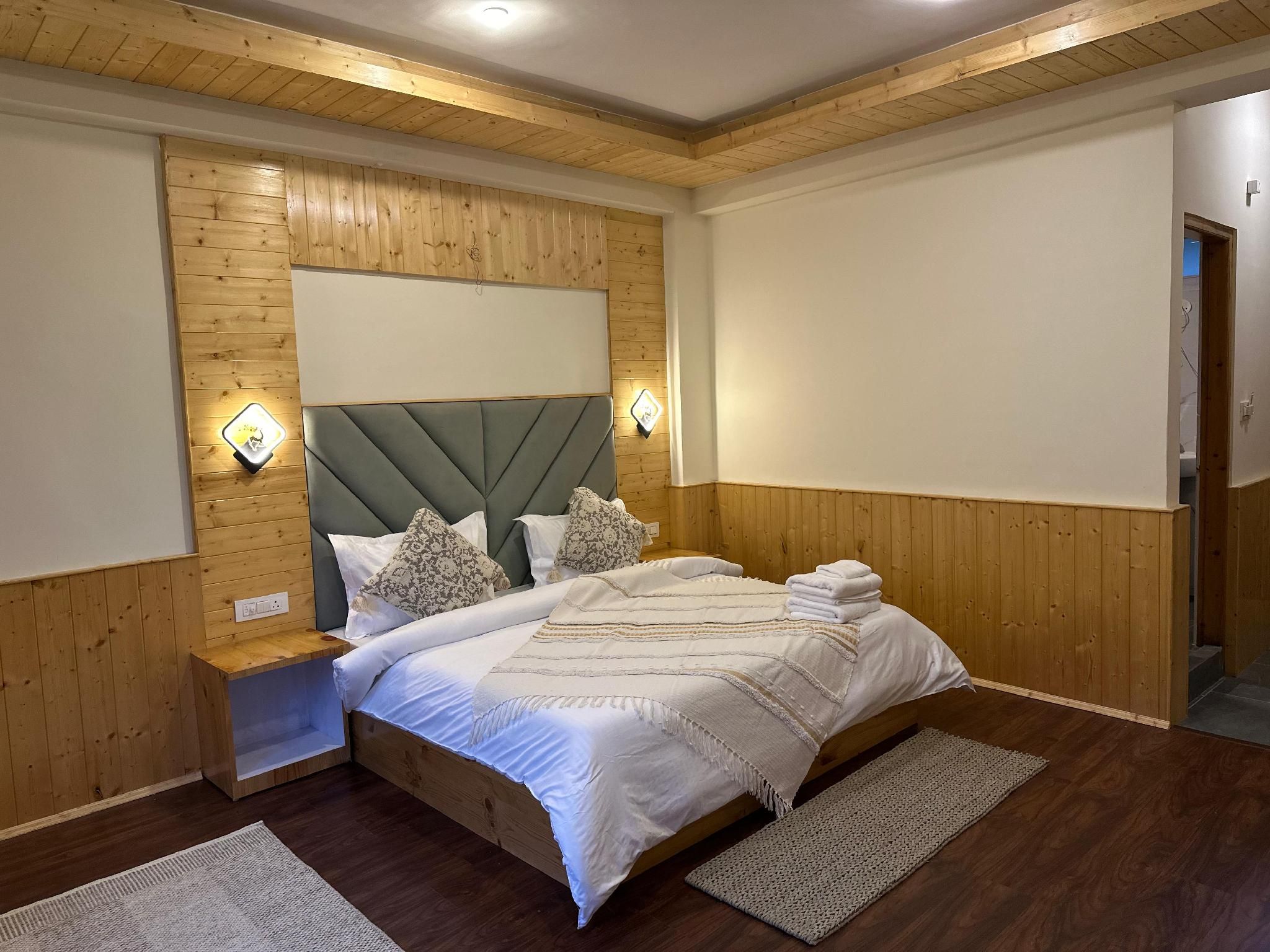 Doghari Stays - Casa de Paradiso  Deluxe Mountain View