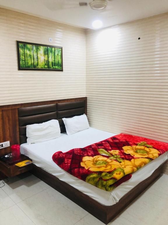 Jasneet Homestay Deluxe AC Room 5