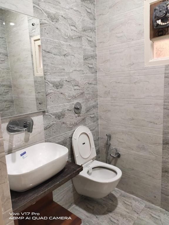 Jasneet Homestay Deluxe AC Room 6