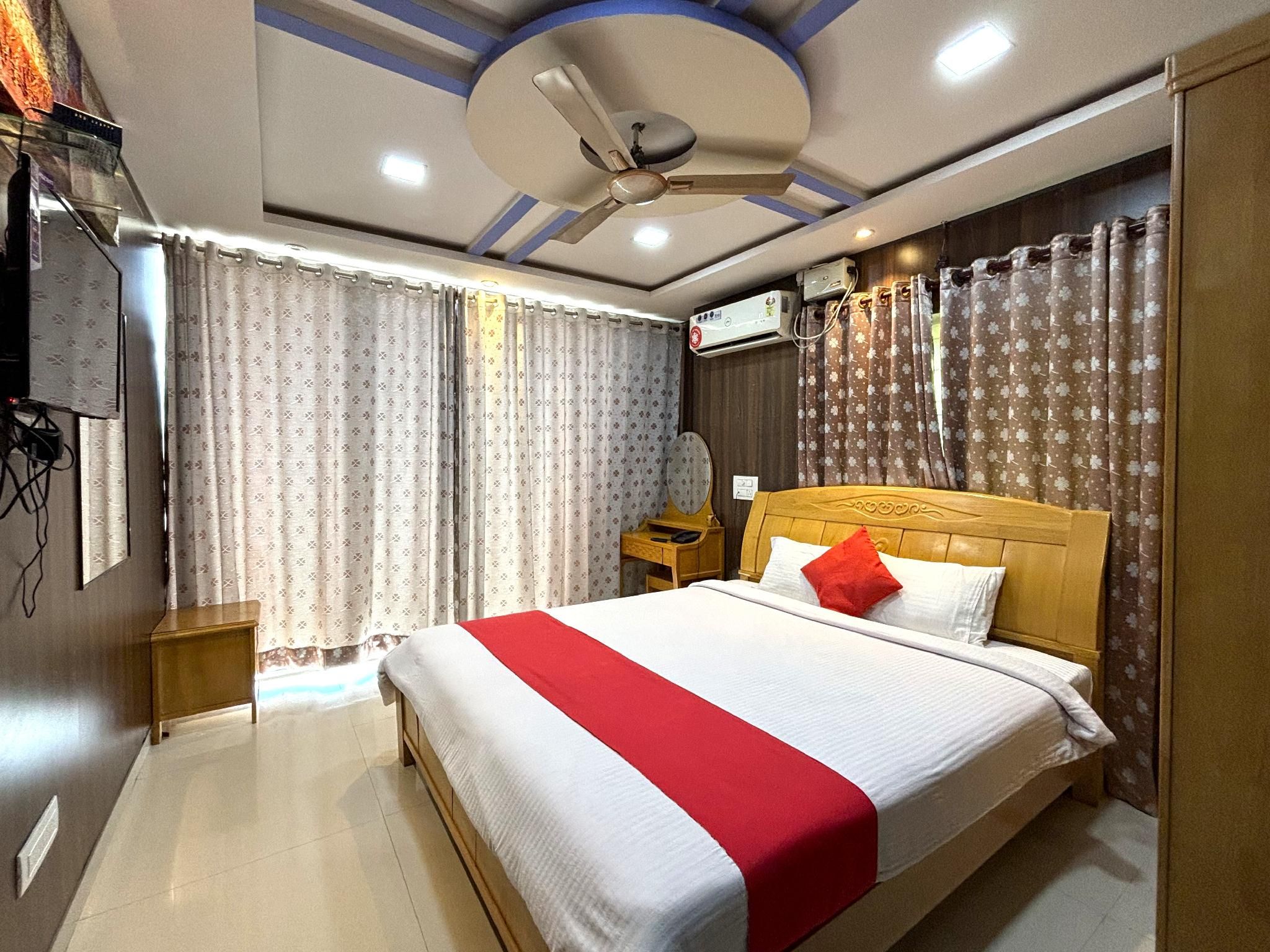 DV Residency Bhadravathi Deluxe Double Room 2