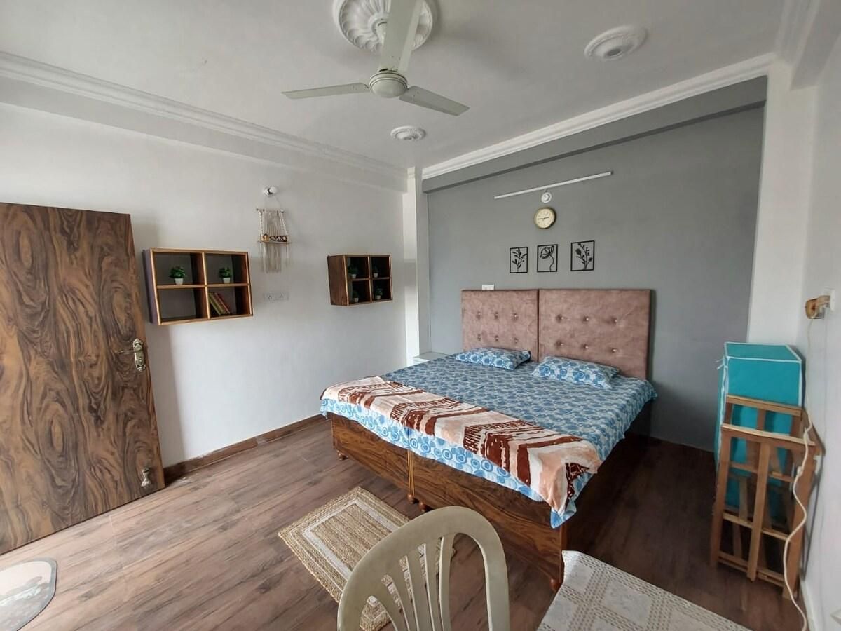 In the heart of the Jhansi City home 