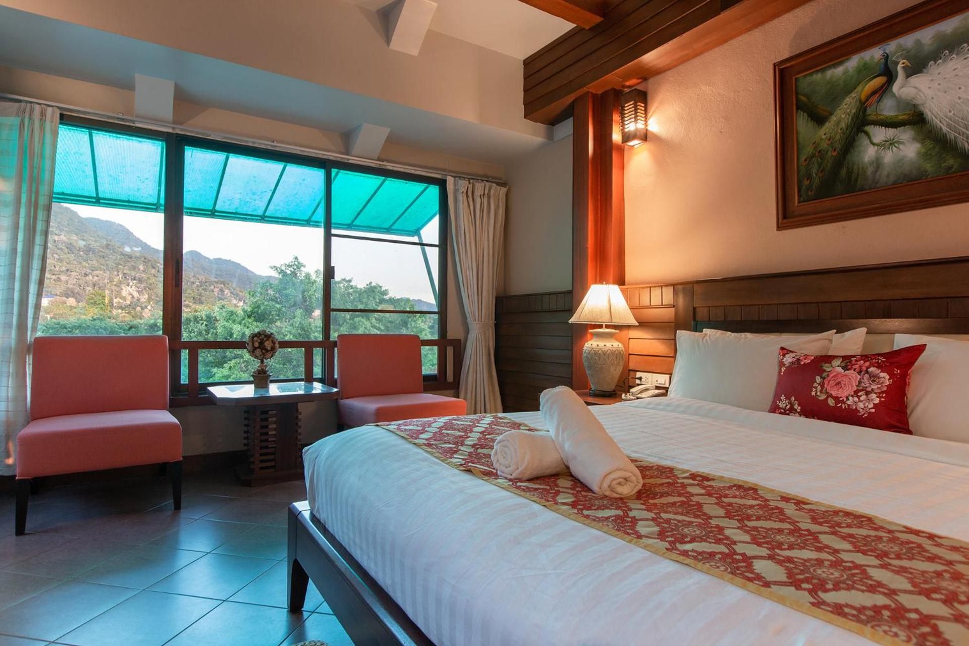 Parntel Khao Yai Standard suite family