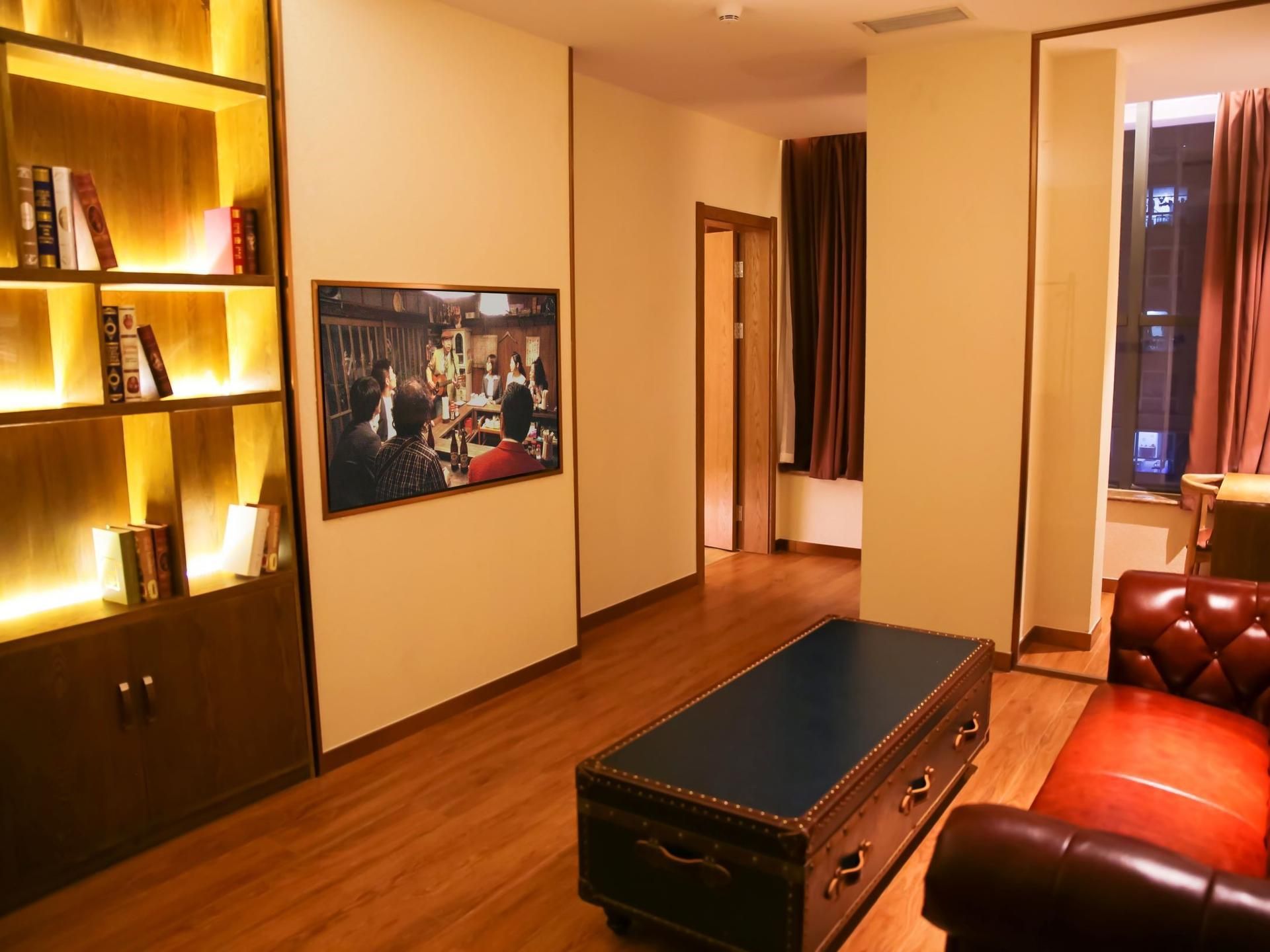 James Joyce - Feifan Travel Suite