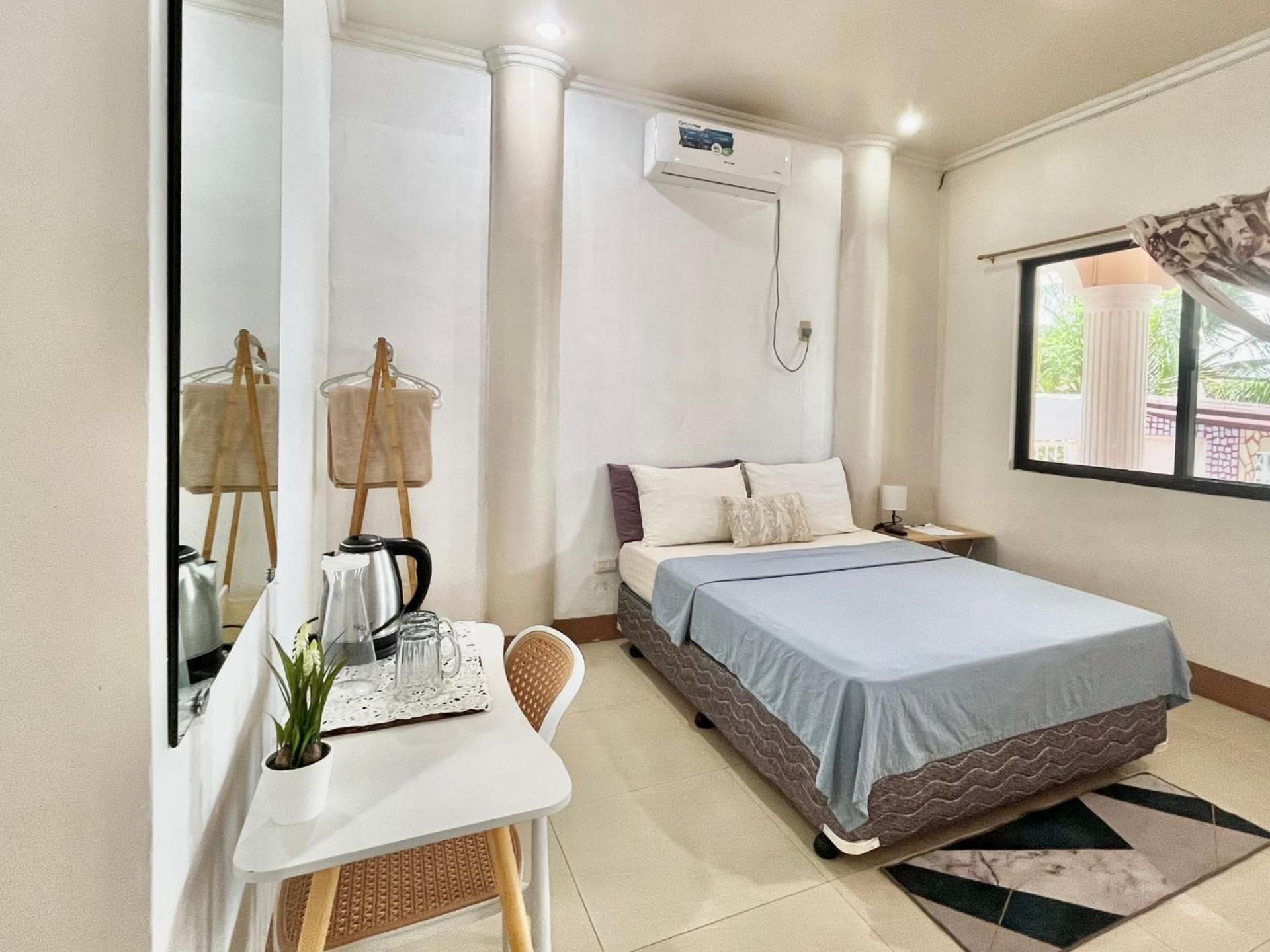 Casaroyal Beachfront Double Room with Private Bathroom