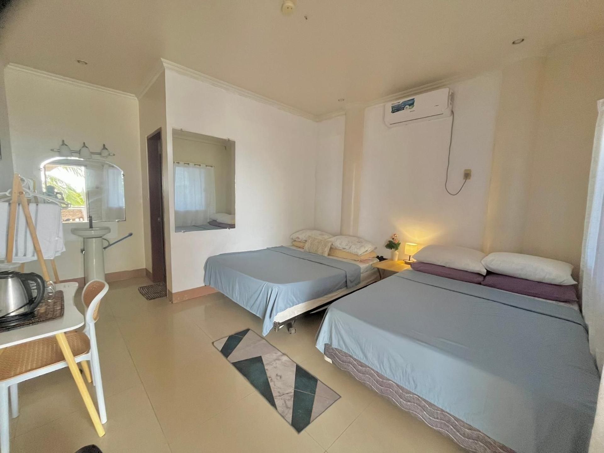 Casaroyal Beachfront Deluxe Double or Twin Room with Ocean View 2
