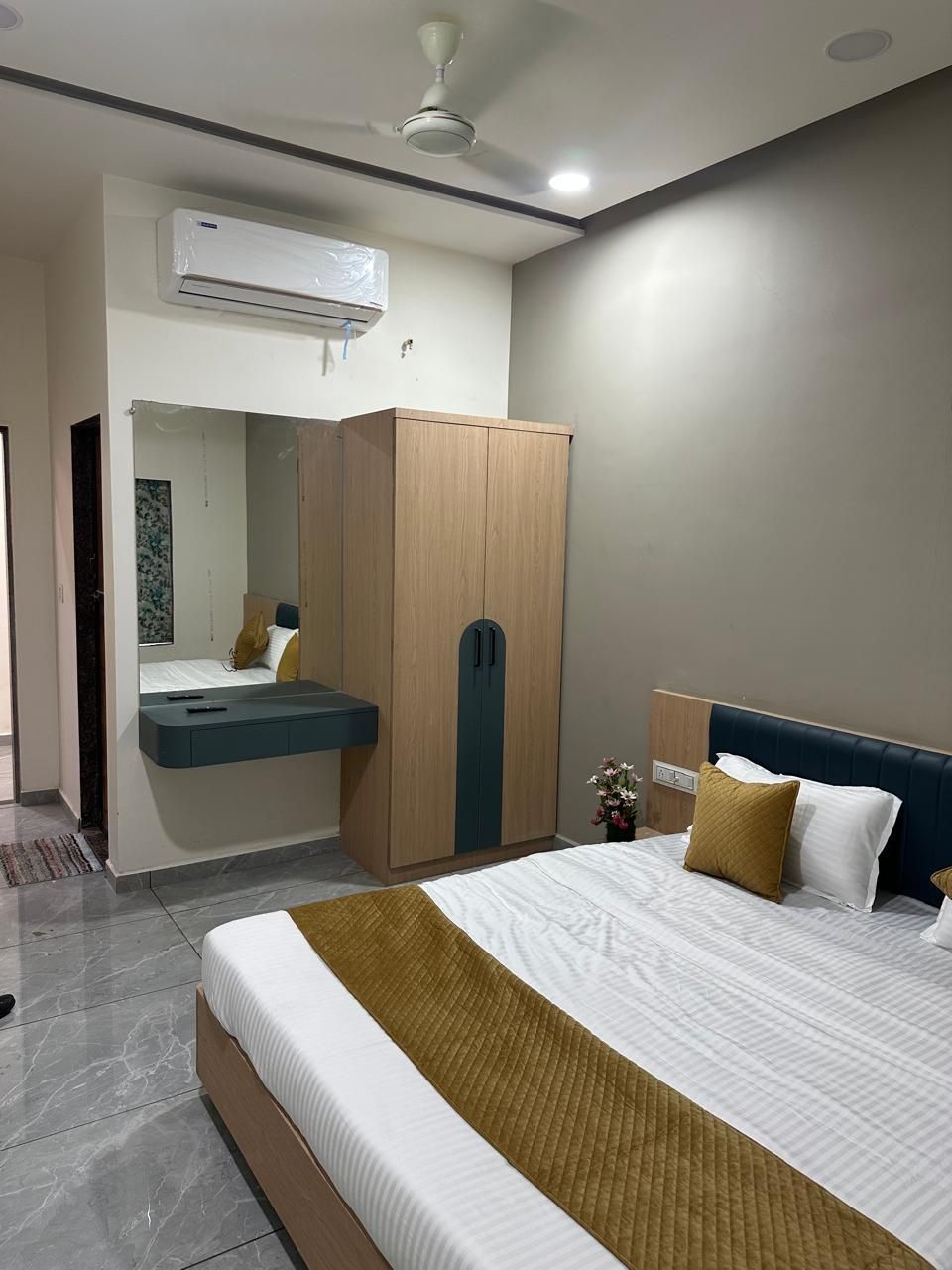 Hotel Embassy Inn Deluxe 3