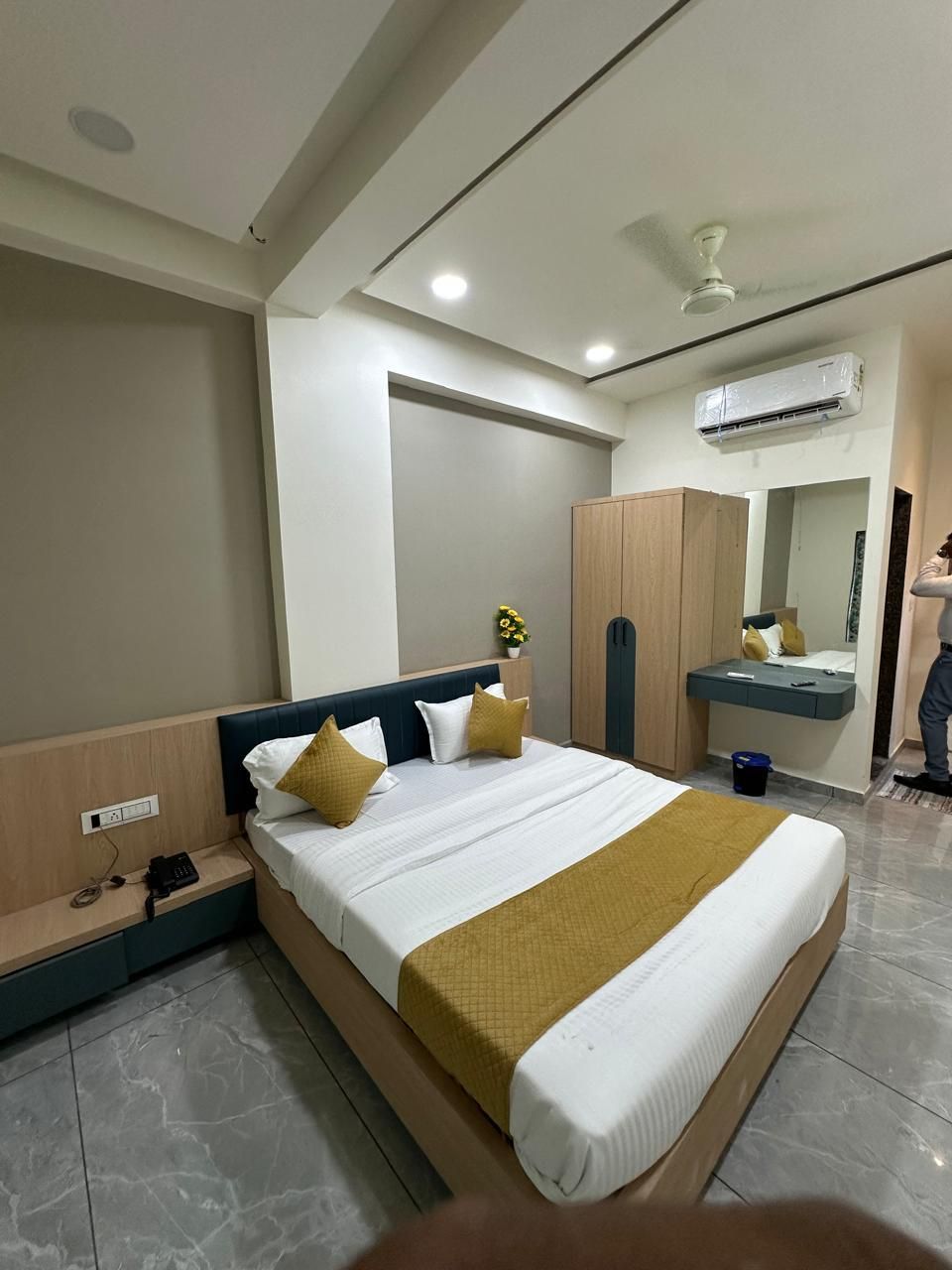 Hotel Embassy Inn Deluxe