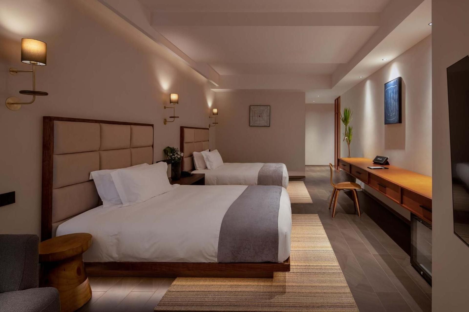 Tianya Wuxi High-altitude Riverview Garden Resort Hotel (Jiefangbei Raffles City Branch) Twin Room with View 2