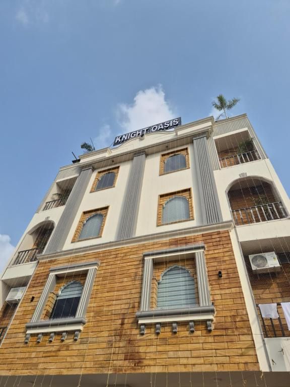 Knight Oasis
