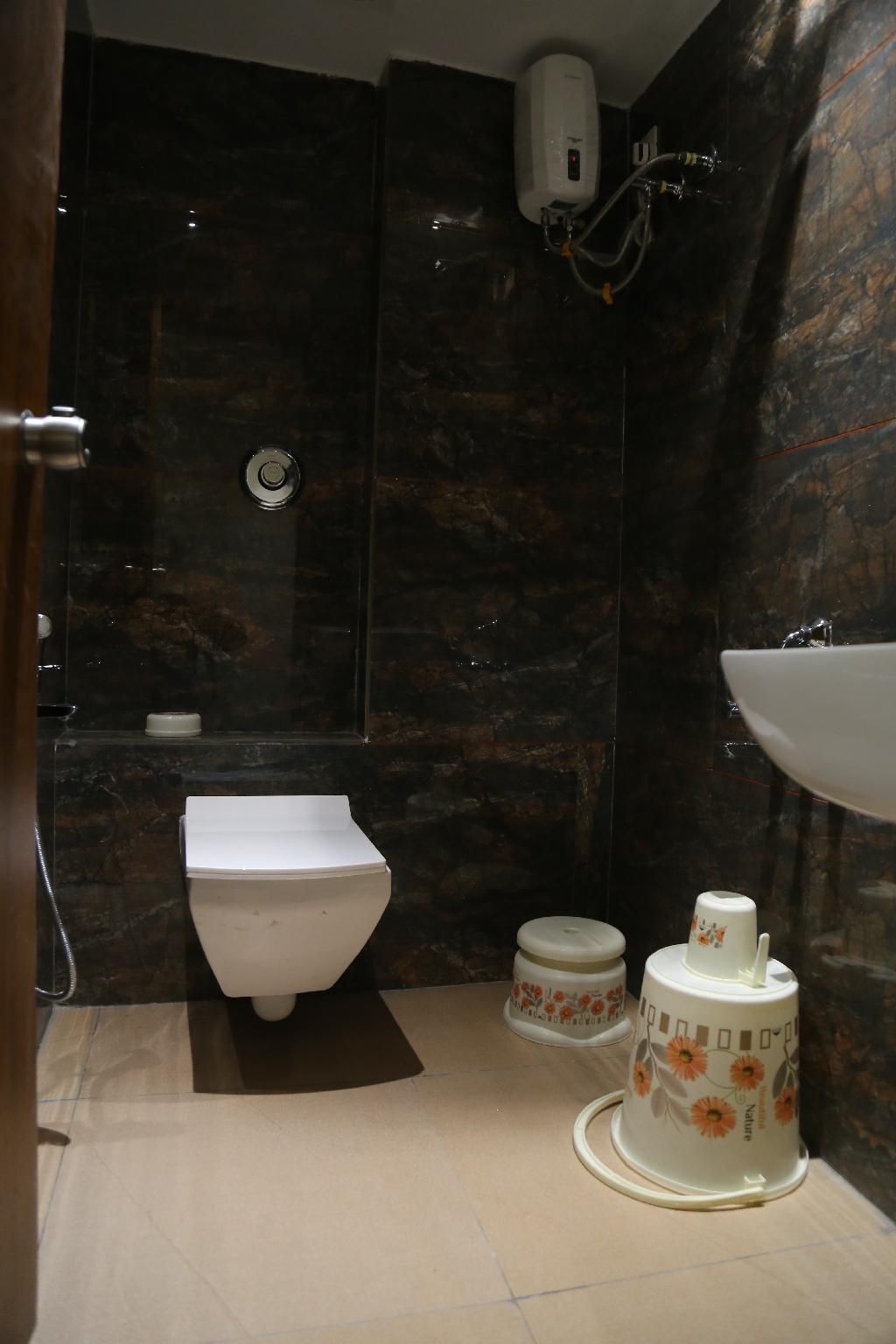 Hotel Top 4 Palanpur Royal Room 3