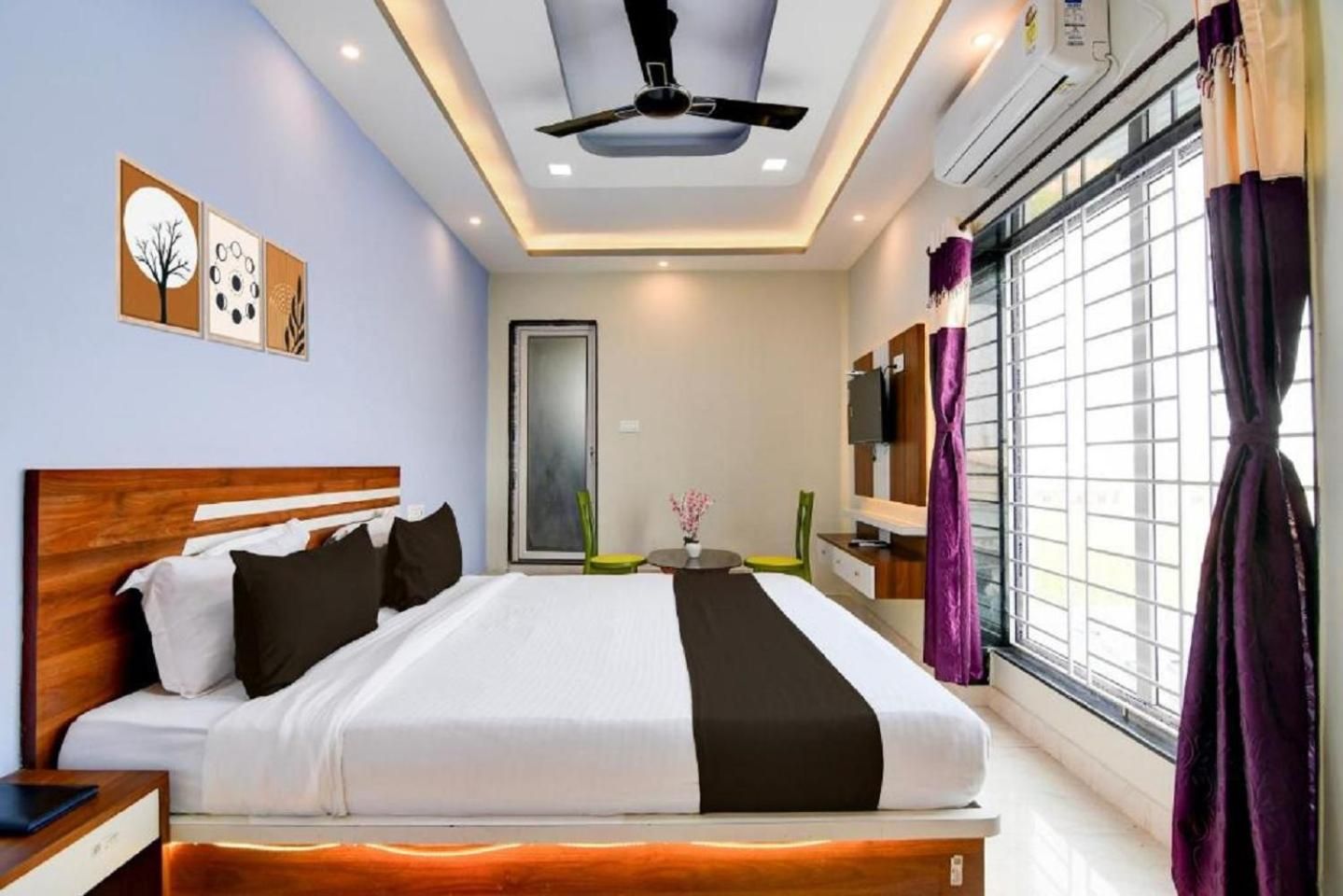 Deluxe Double Room with Seaview Balcony