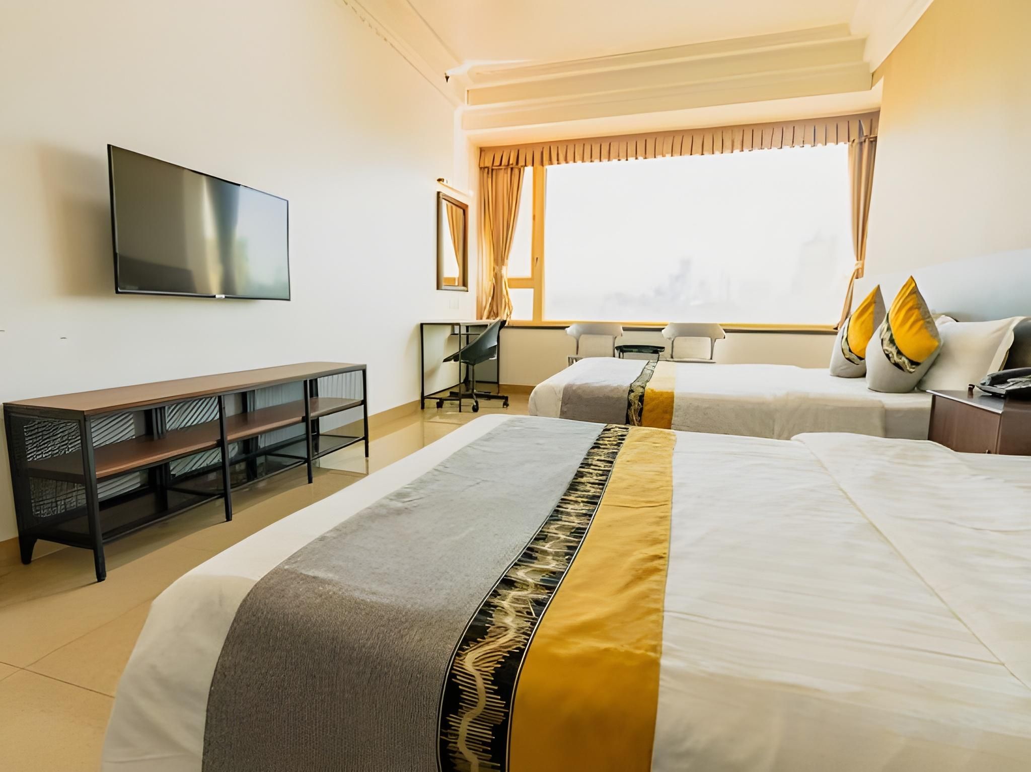 Grand Harbour Hotel Deluxe Double City View