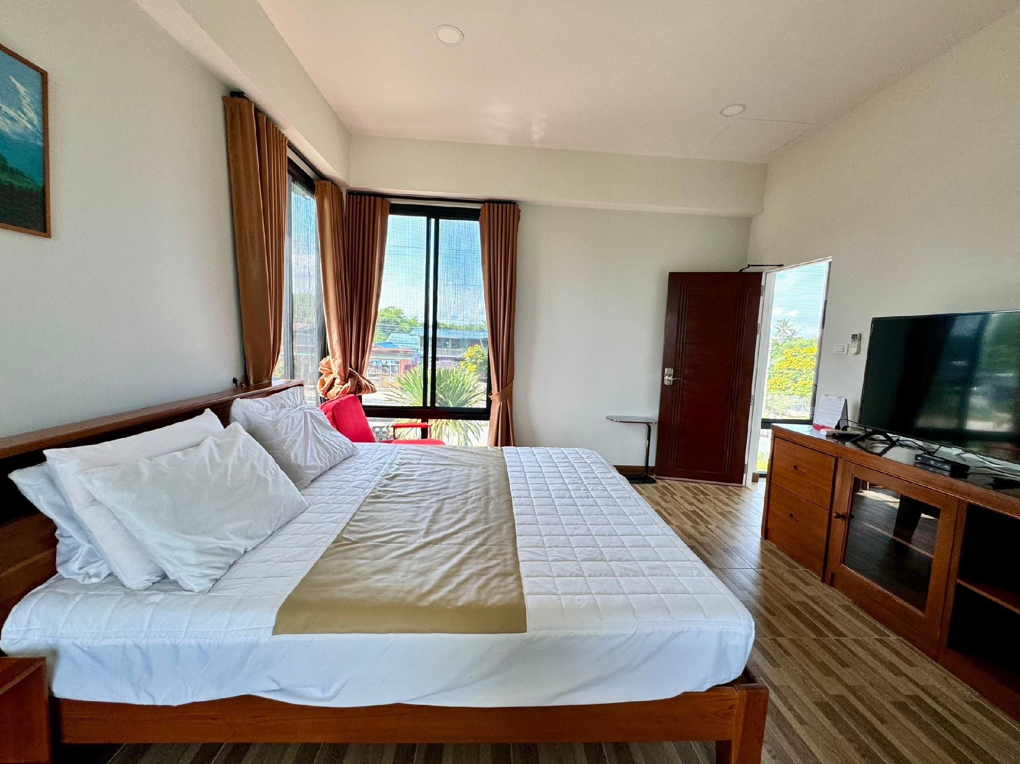 Superior Mountain View