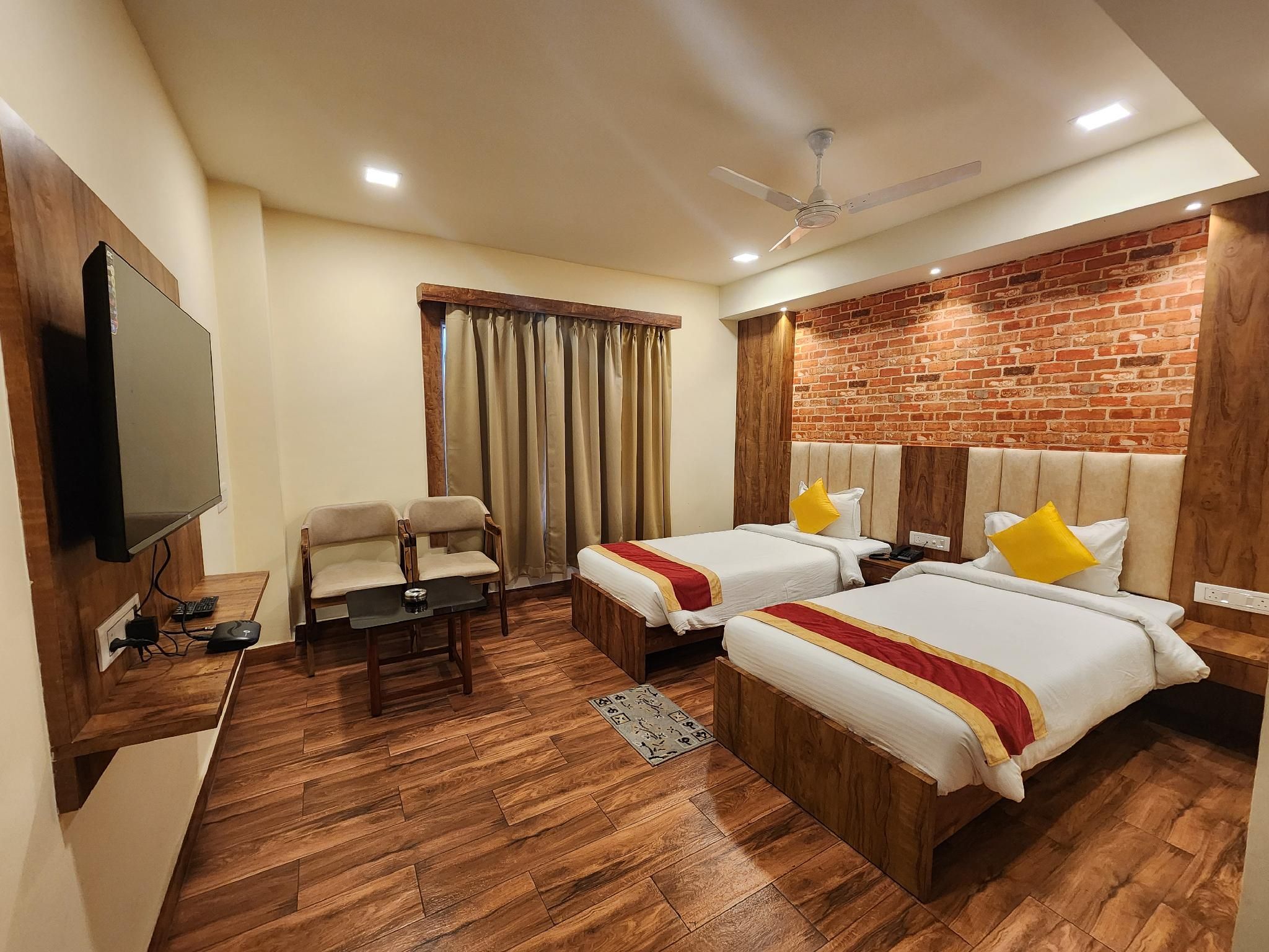Hotel Dreams Inn, Kharagpur Elegant Room