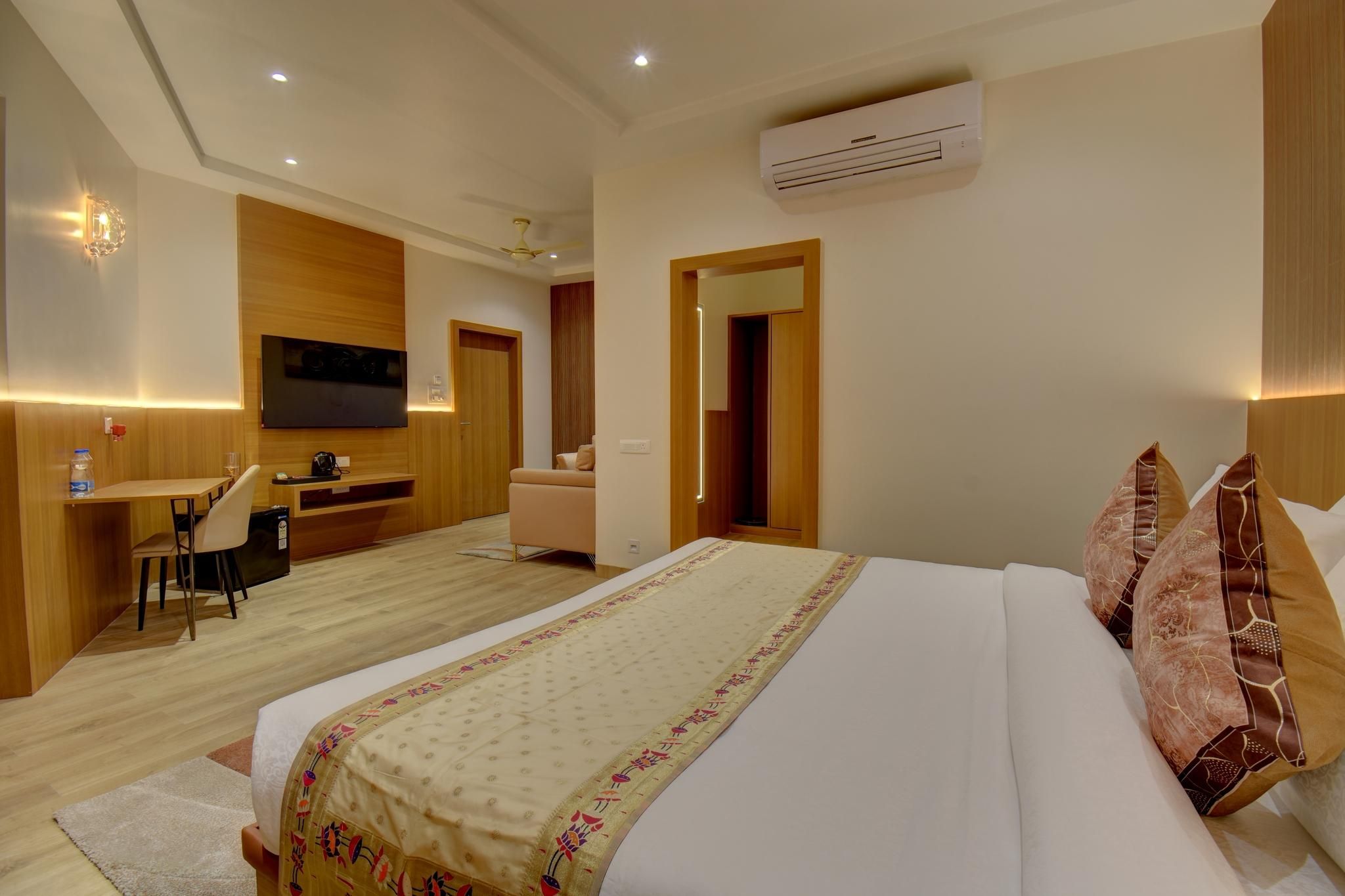 Hotel Warma Palace Suite 2