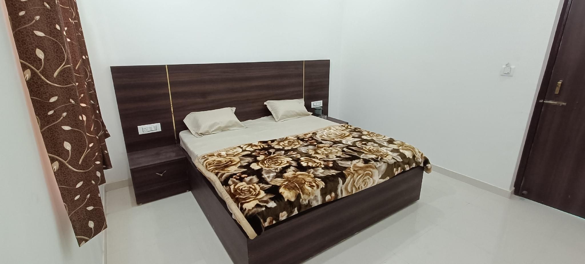 Brij Dham Family Room 3