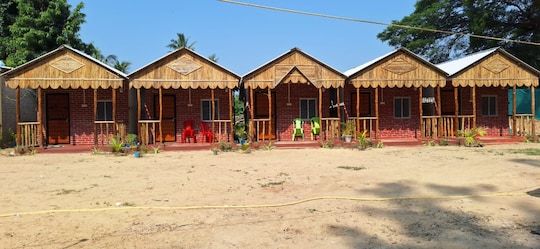 Seashore Beach Camp