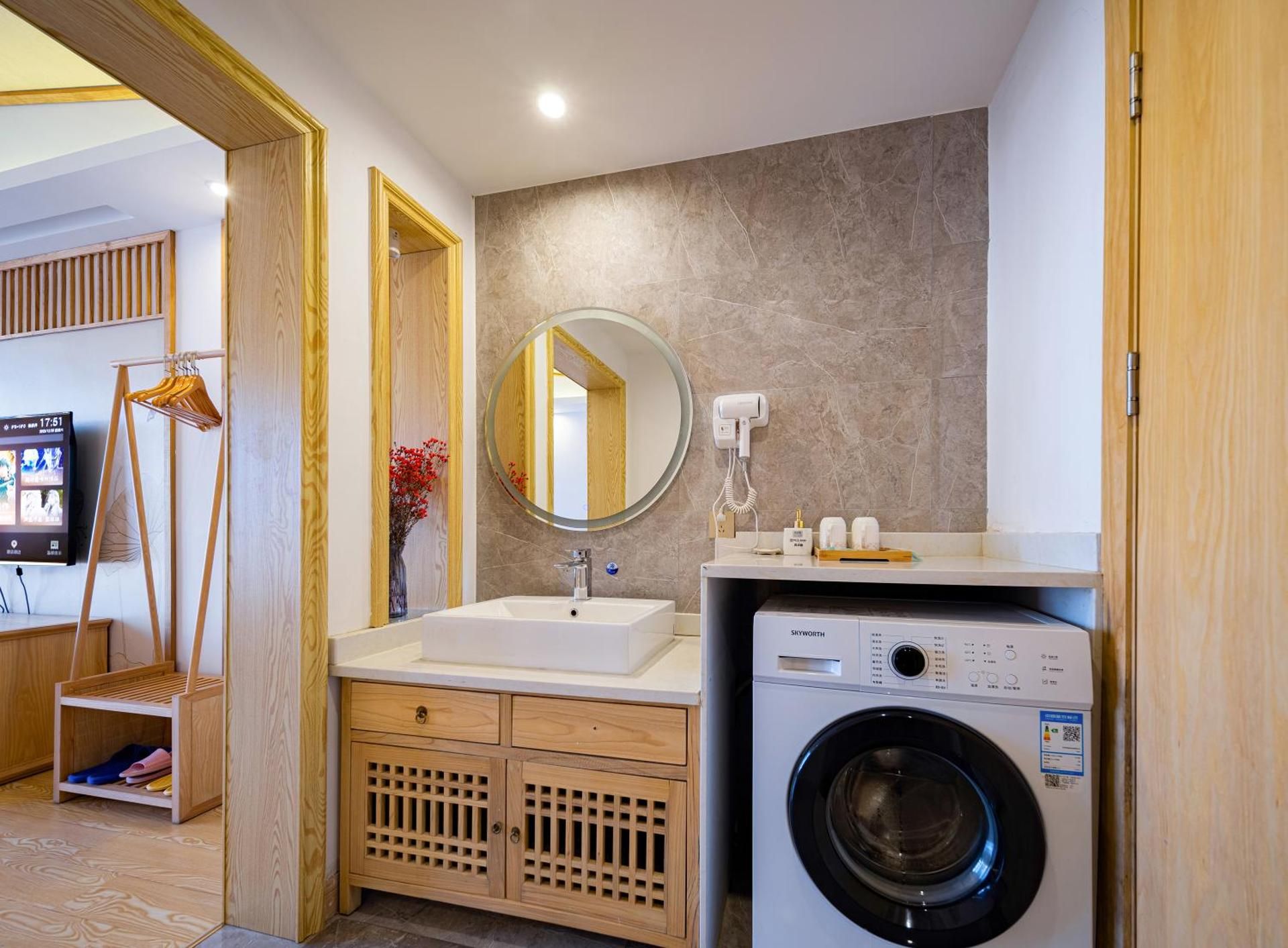 Zhangjiajie DreamWay Hotel - Free pick up service Deluxe Twin Room 2