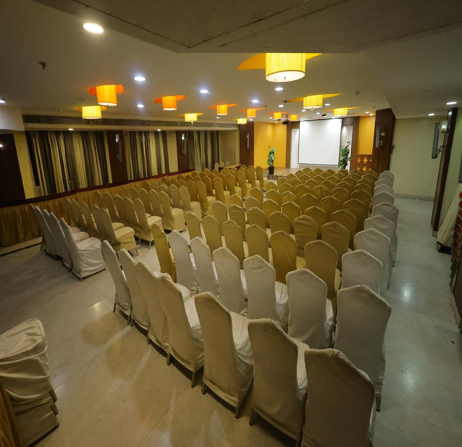 Banquet hall