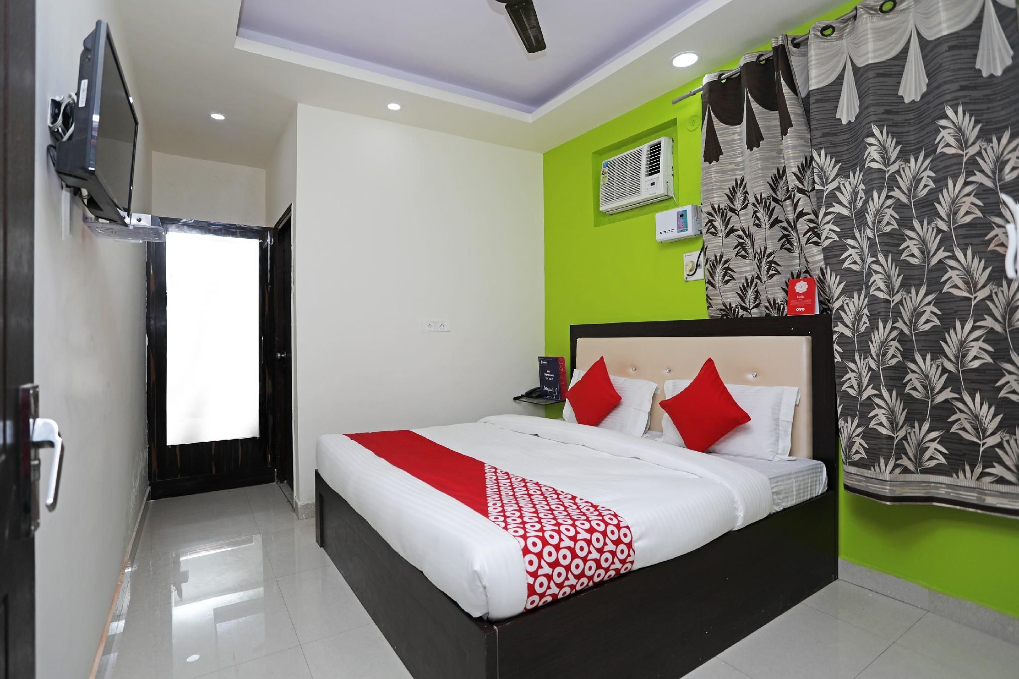 Super Hotel O Raj Palace Classic Double or Twin