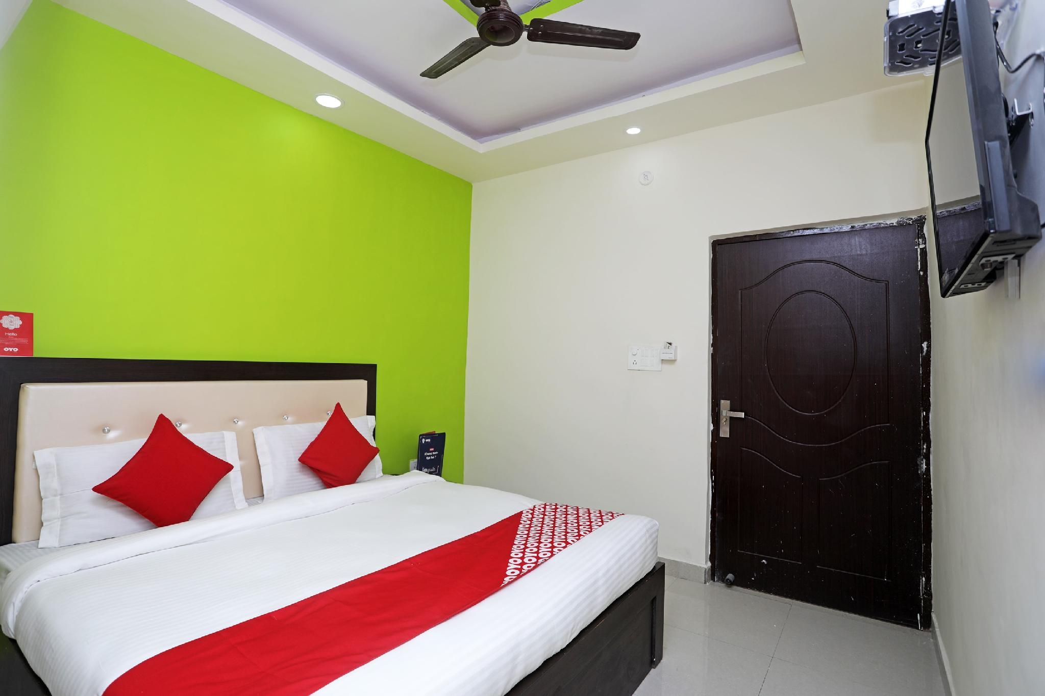 Super Hotel O Raj Palace Classic Double or Twin 3