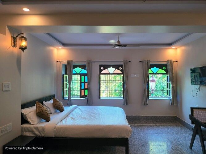Mandore Gateway Deluxe Room AC 5