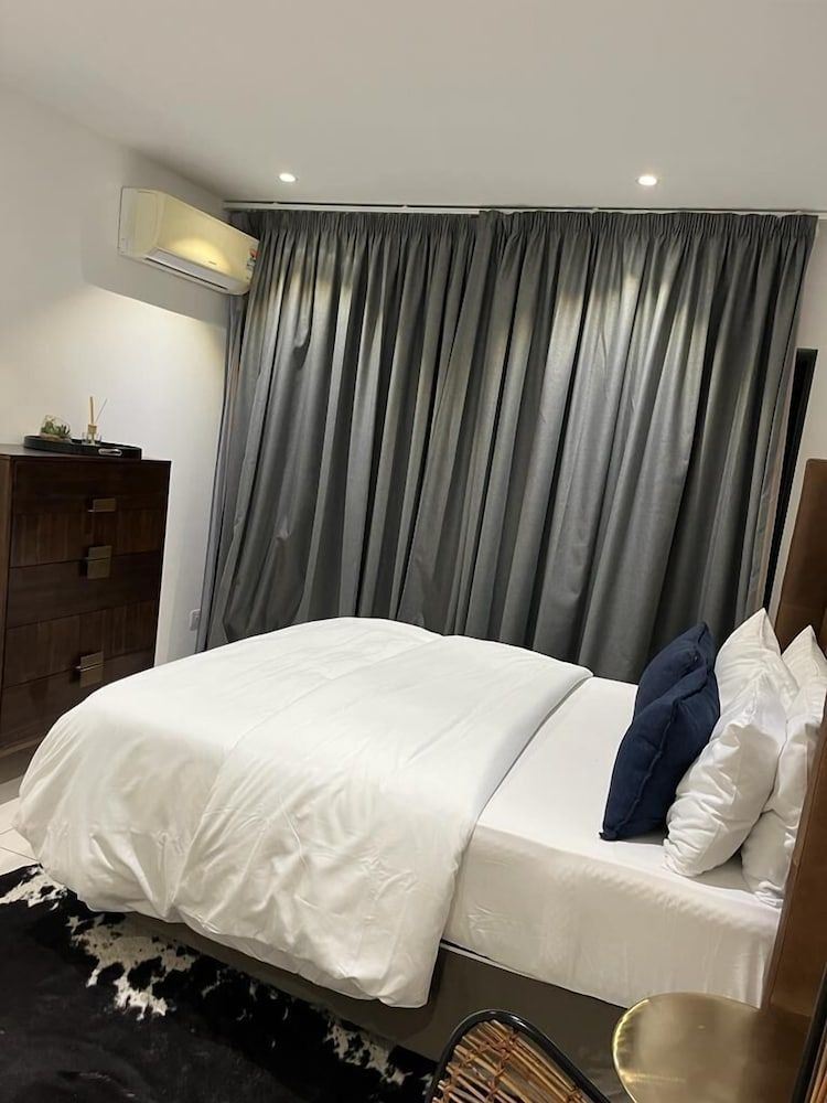 Ebs Legend Premium Suite Apartment, Balcony, Garden View 2