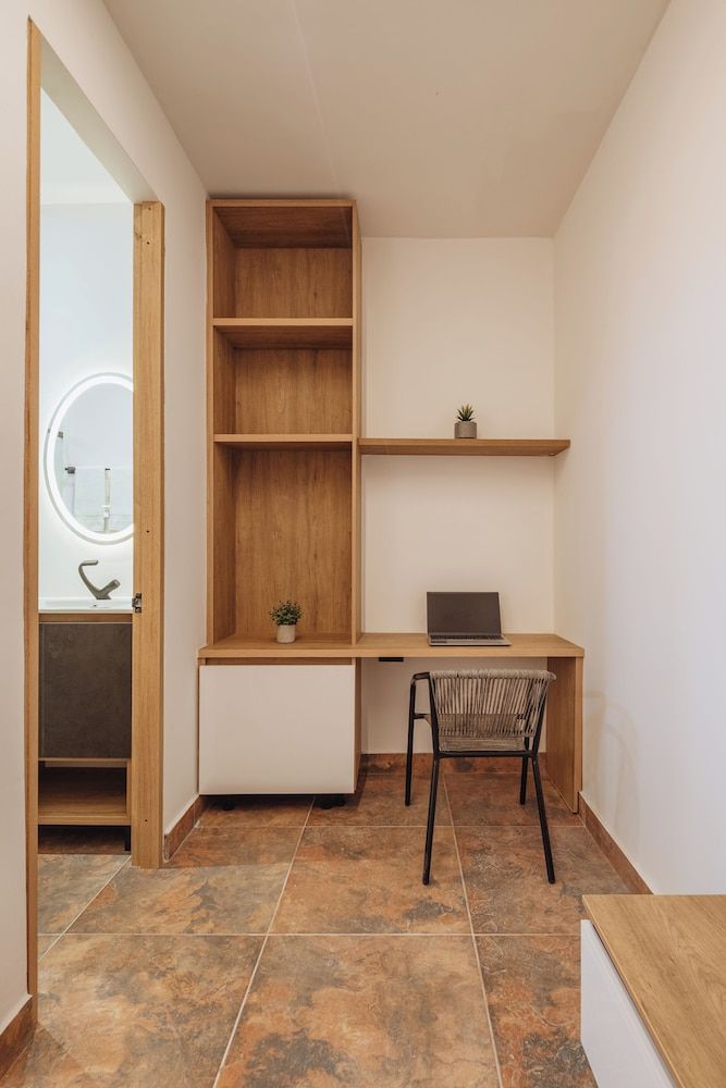 Hotel Green House Deluxe Room 8