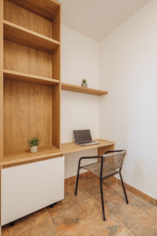 Hotel Green House Deluxe Room 9