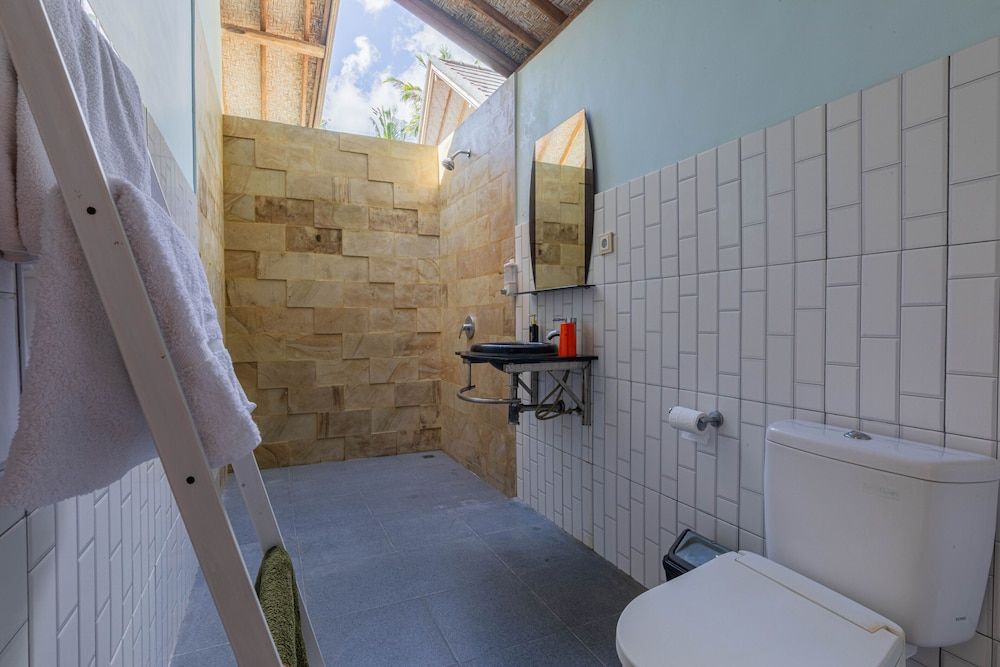 Ume Sari Nusa Deluxe Double Room 10