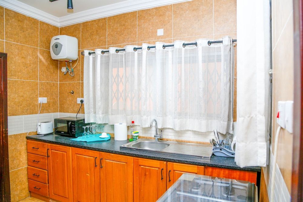 Midindi Hotel & Conference Center Executive Apartment, 1 King Bed 8