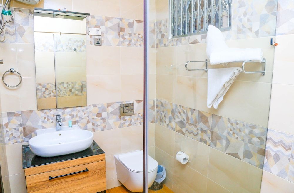 Midindi Hotel & Conference Center Standard Room, 1 Queen Bed 13